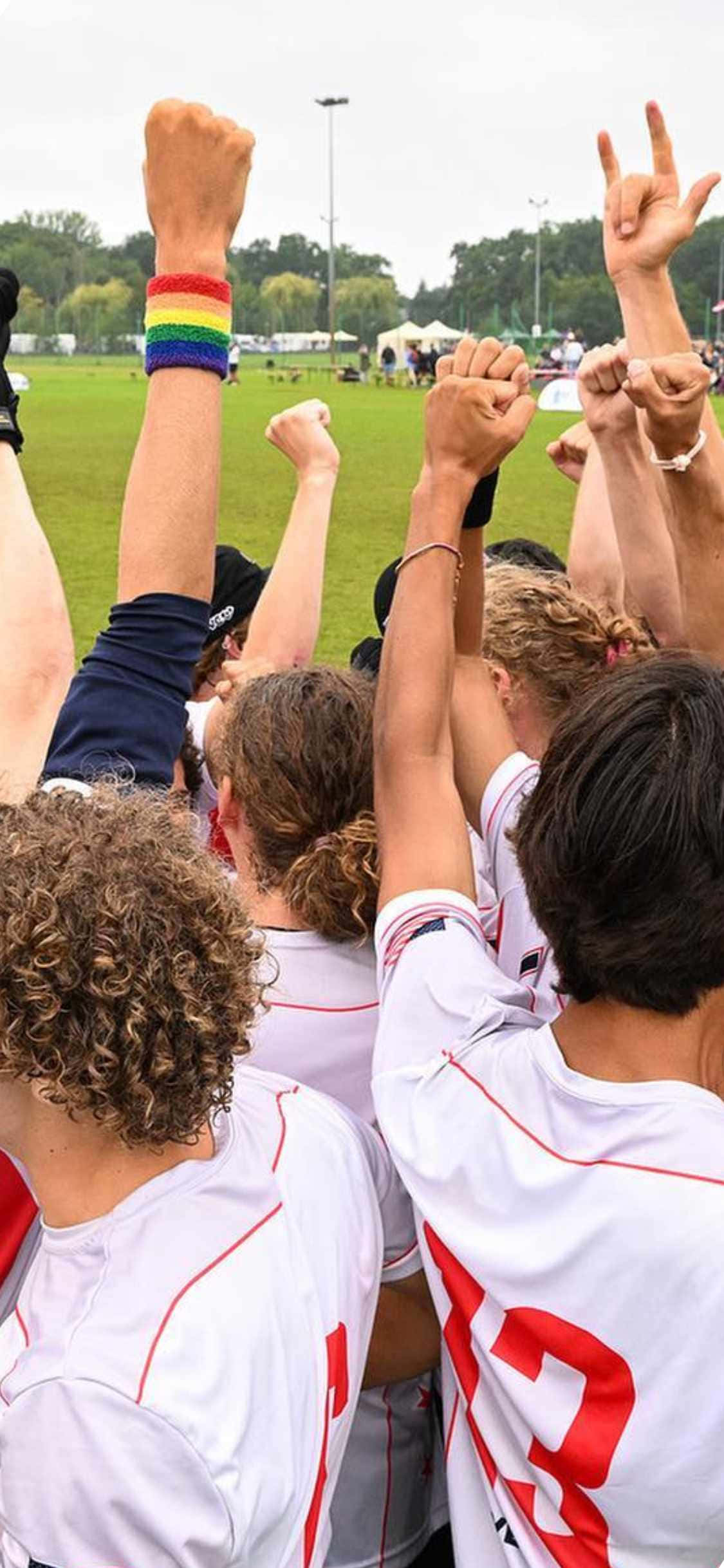 iPhone X ultimate frisbee-bakgrunn med hevede never Bakgrunner
