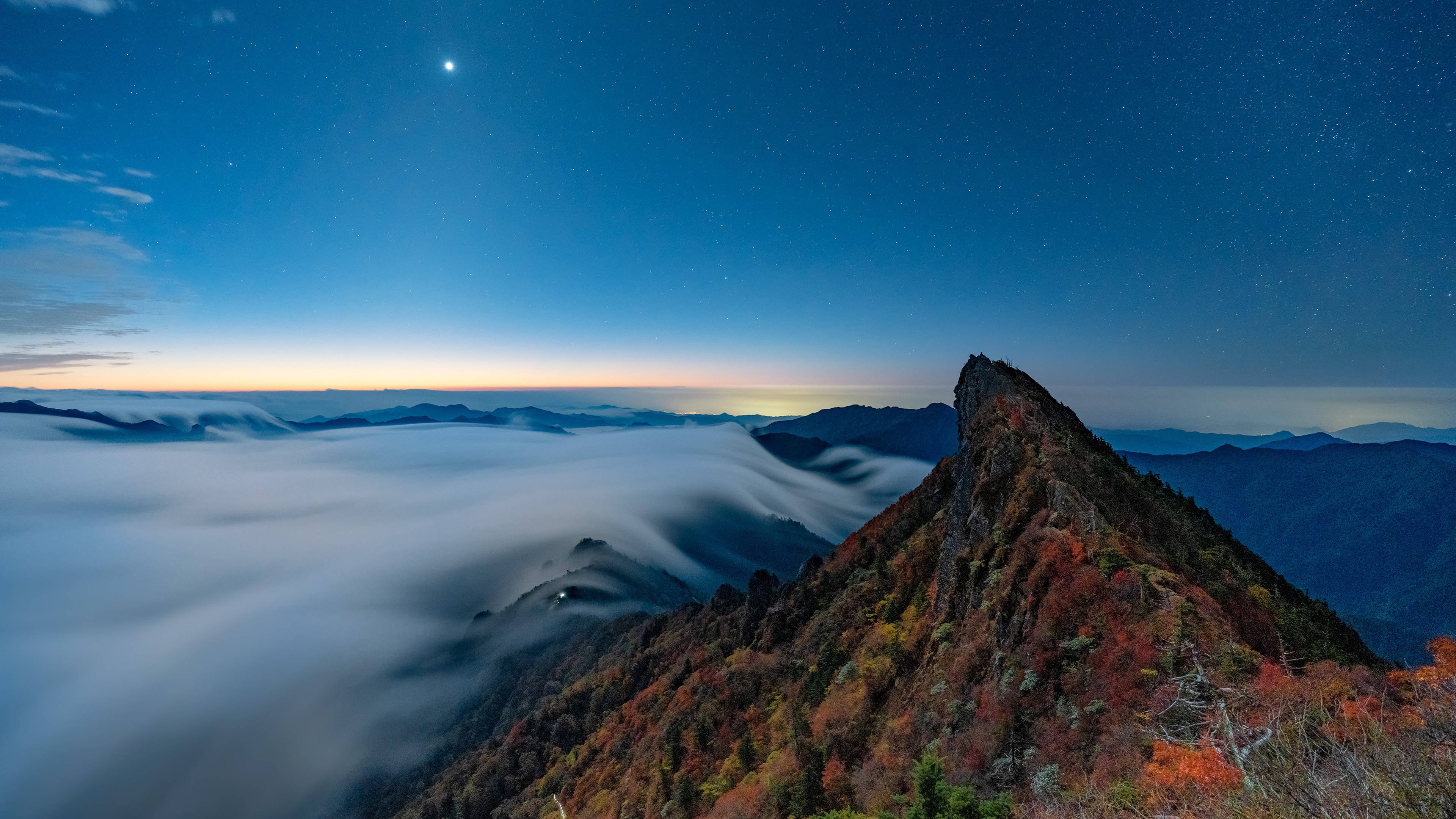 Ishizuchi-fjellet klar himmel Bakgrunner