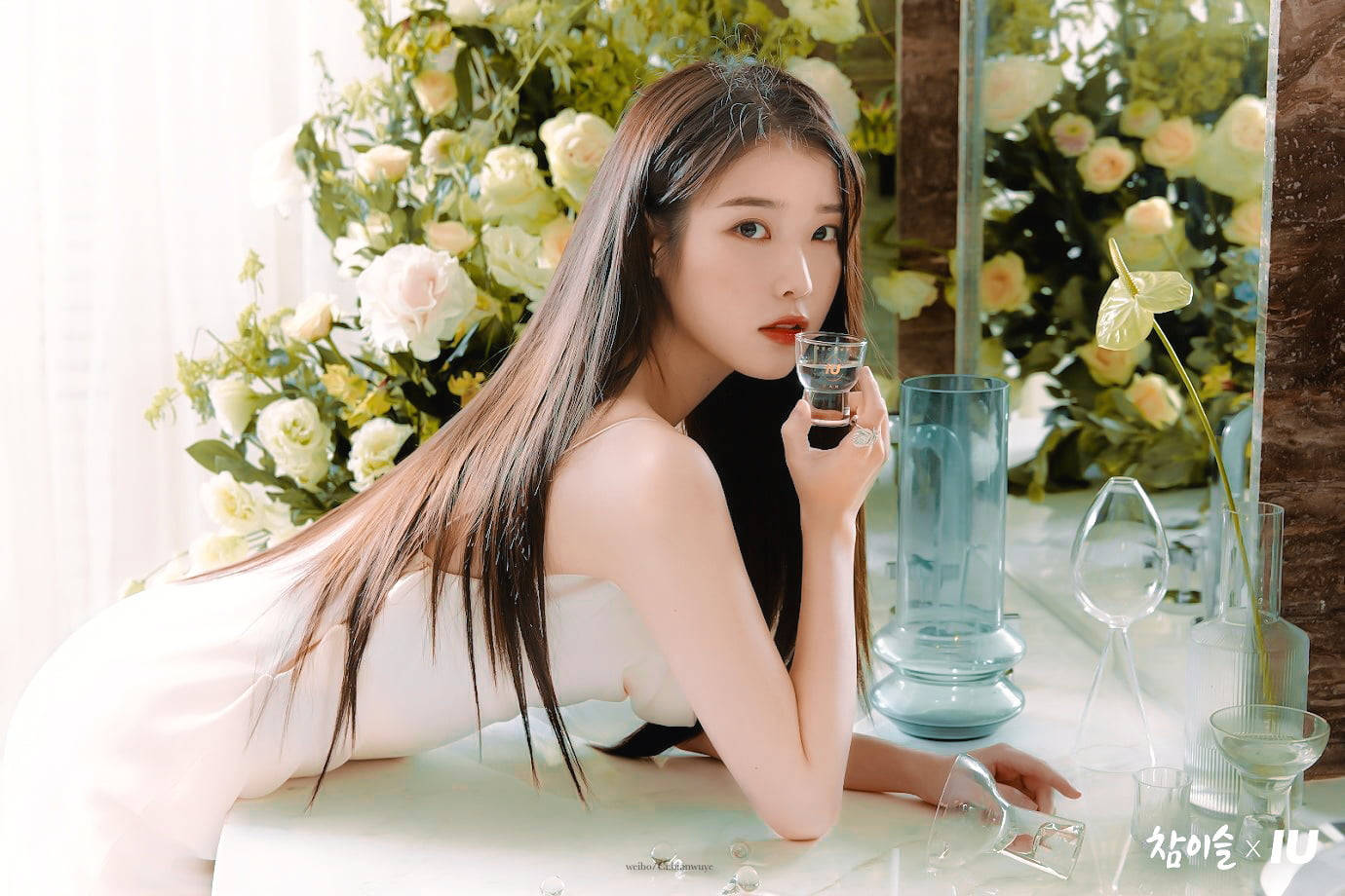 IU Vogue Korea Magasin Bakgrunner