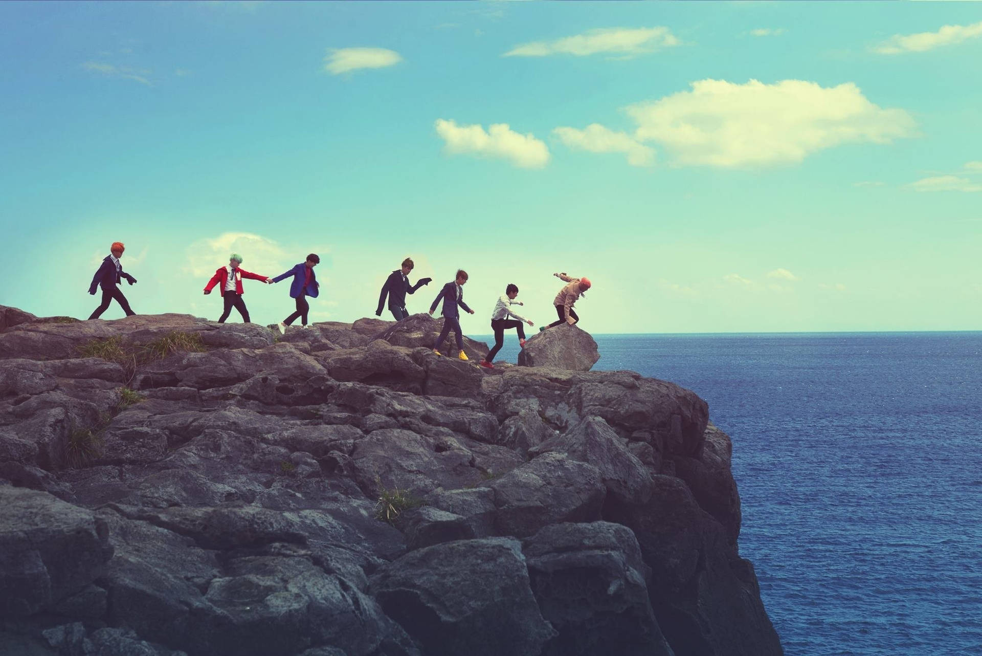 K Pop Gruppe BTS Bon Voyage — Bts gruppebilde GIF Bakgrunner
