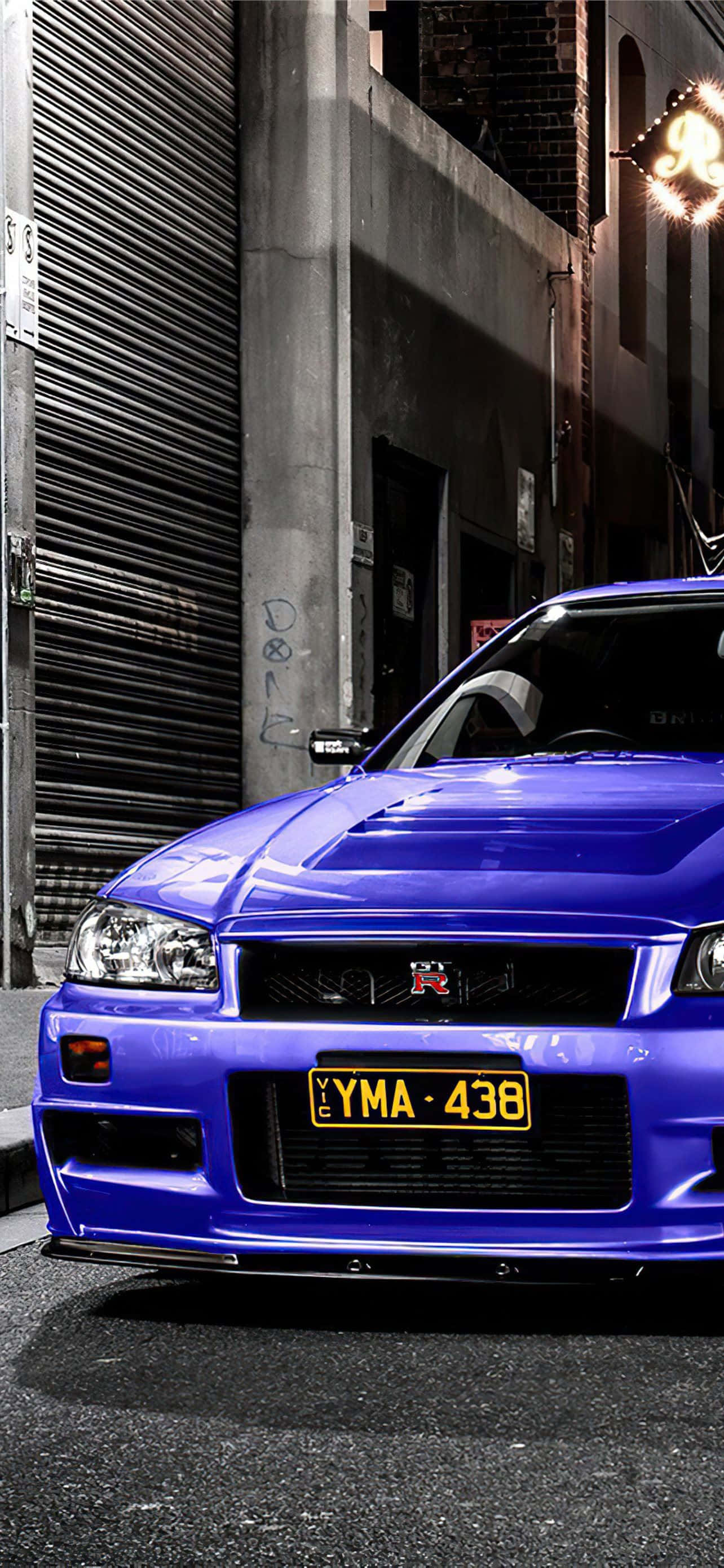 Kjør på et nytt nivå av fart og stil med Nissan Skyline iPhone. Bakgrunner