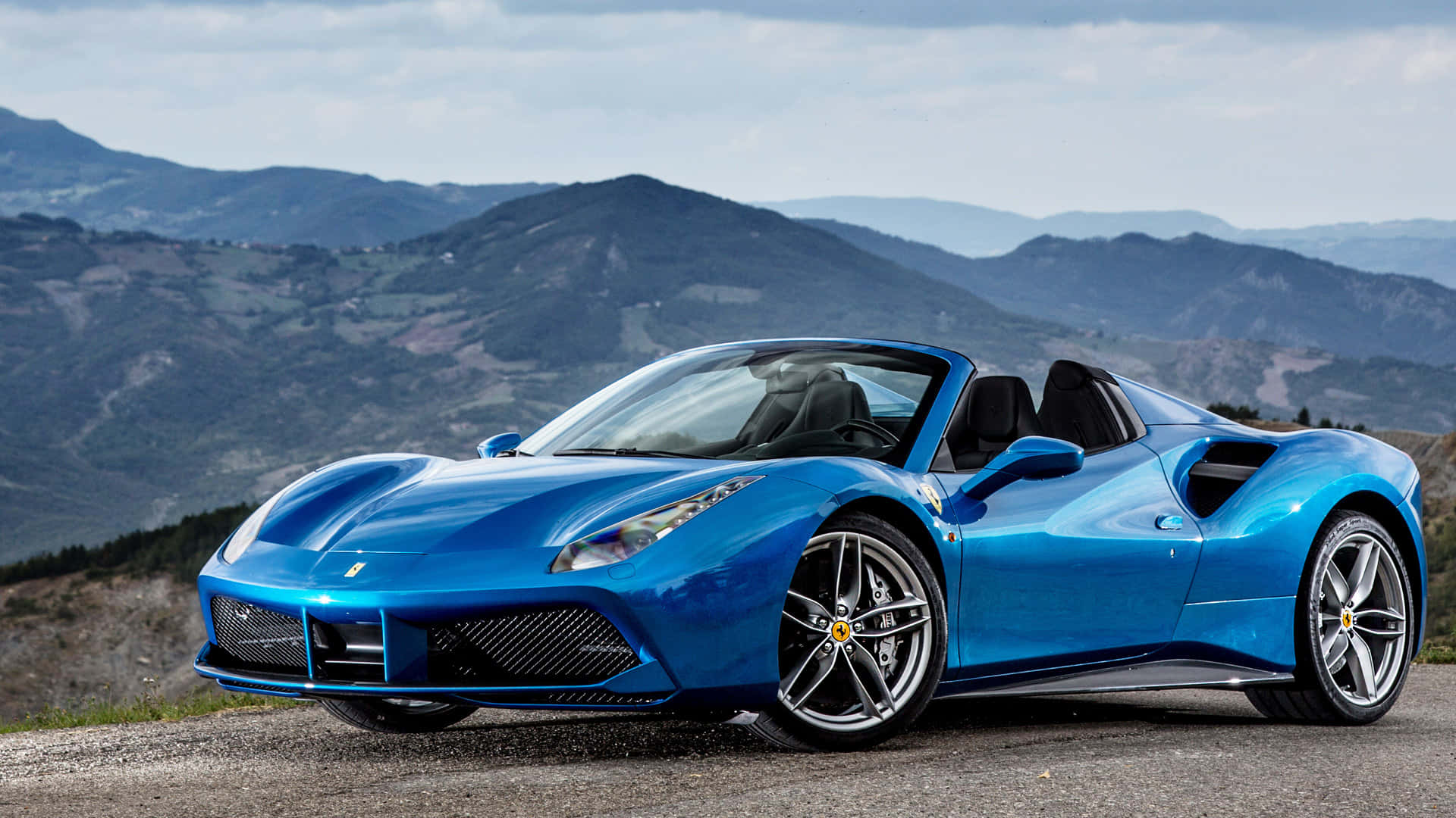 Kjør med stil - En Ferrari på åpen vei Bakgrunner