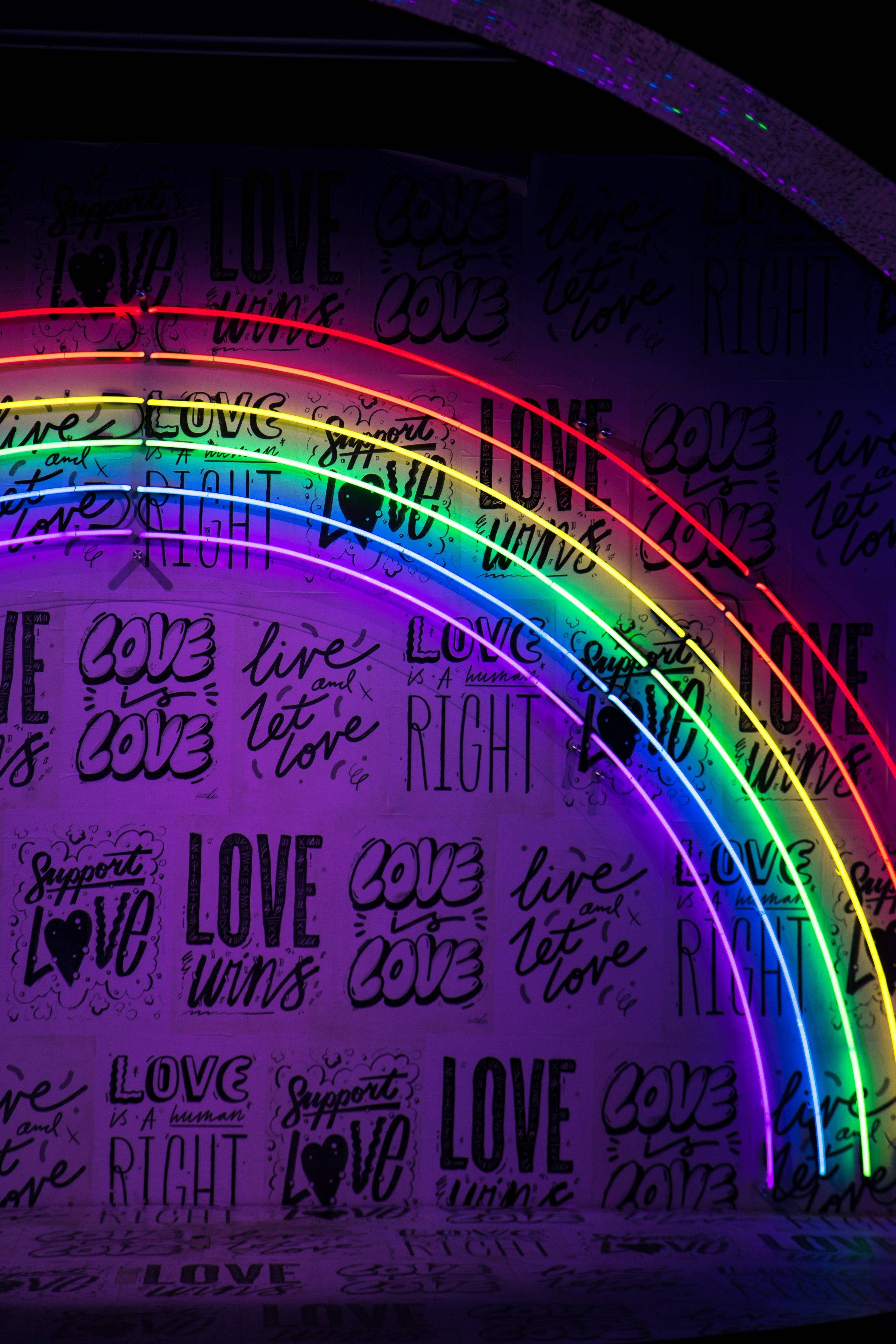 Kjærlighet er kjærlighet neonlys pride-regnbue Bakgrunner