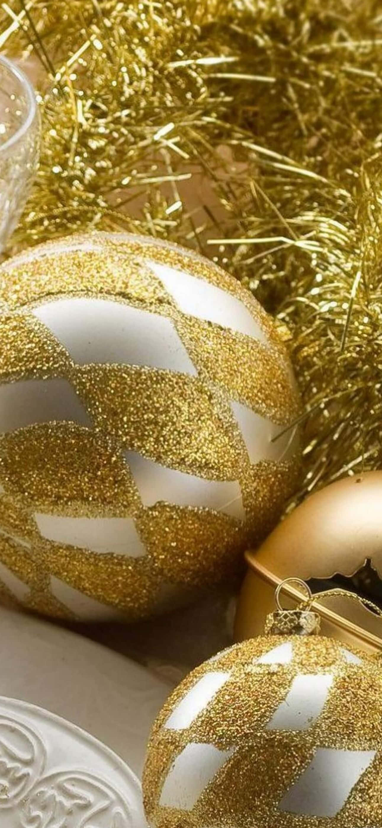 Kom i julestemning med et festlig julebakgrunnsbilde til iPhone! Bakgrunner