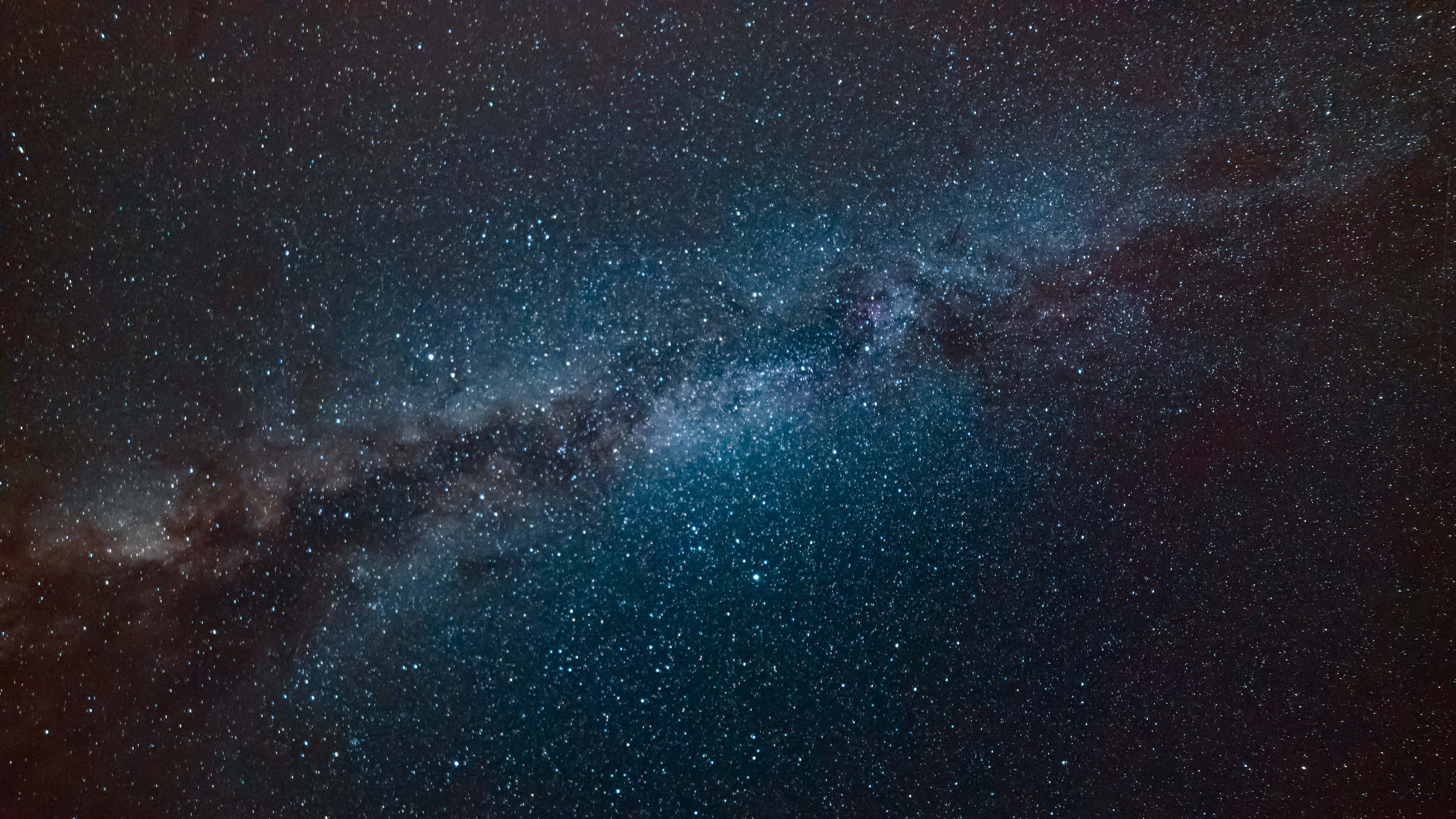 Lås opp universets hemmeligheter med Cosmic Bakgrunner