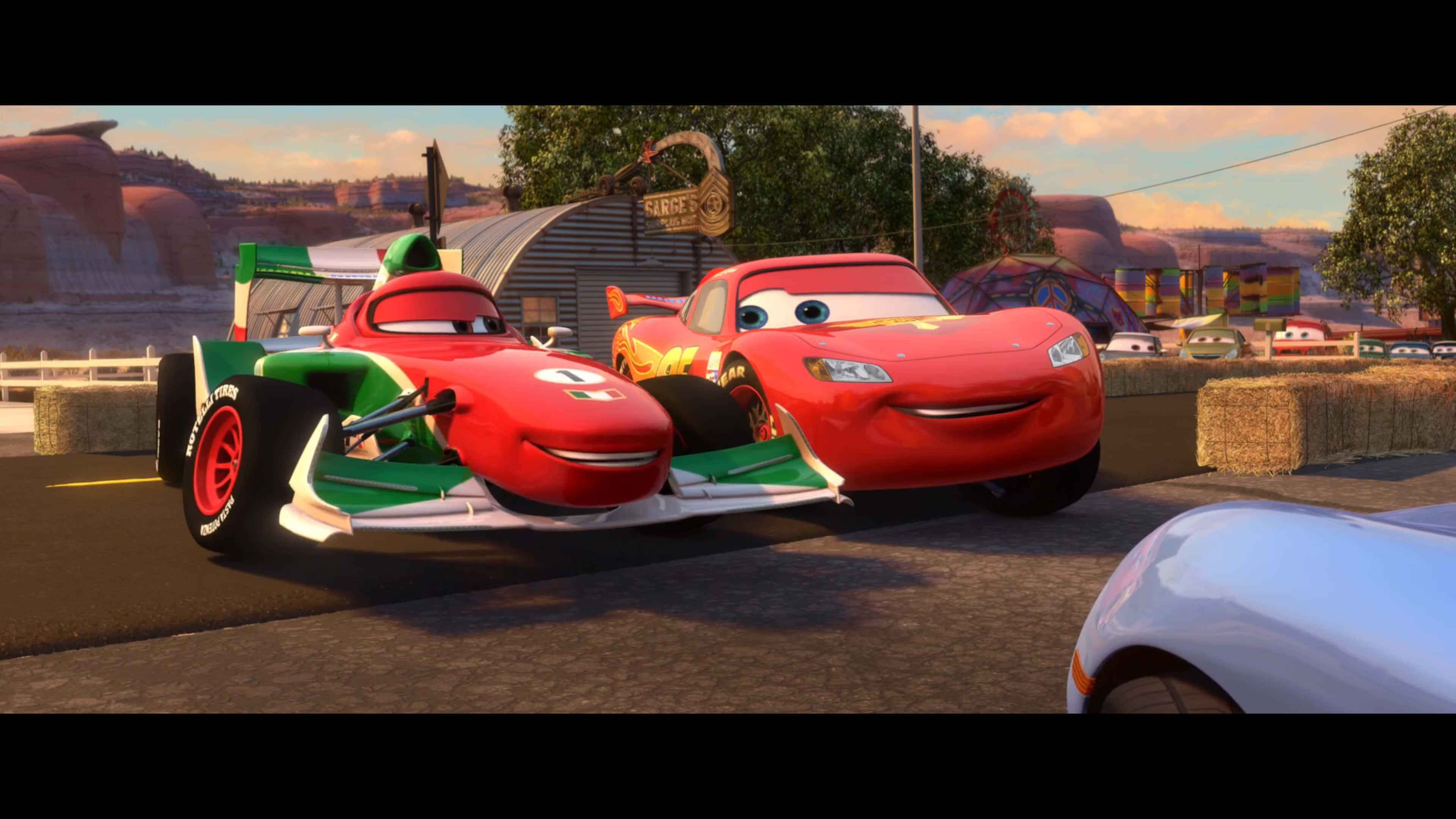 Lightning McQueen møter utfordringen i World Grand Prix på veien til seier Bakgrunner