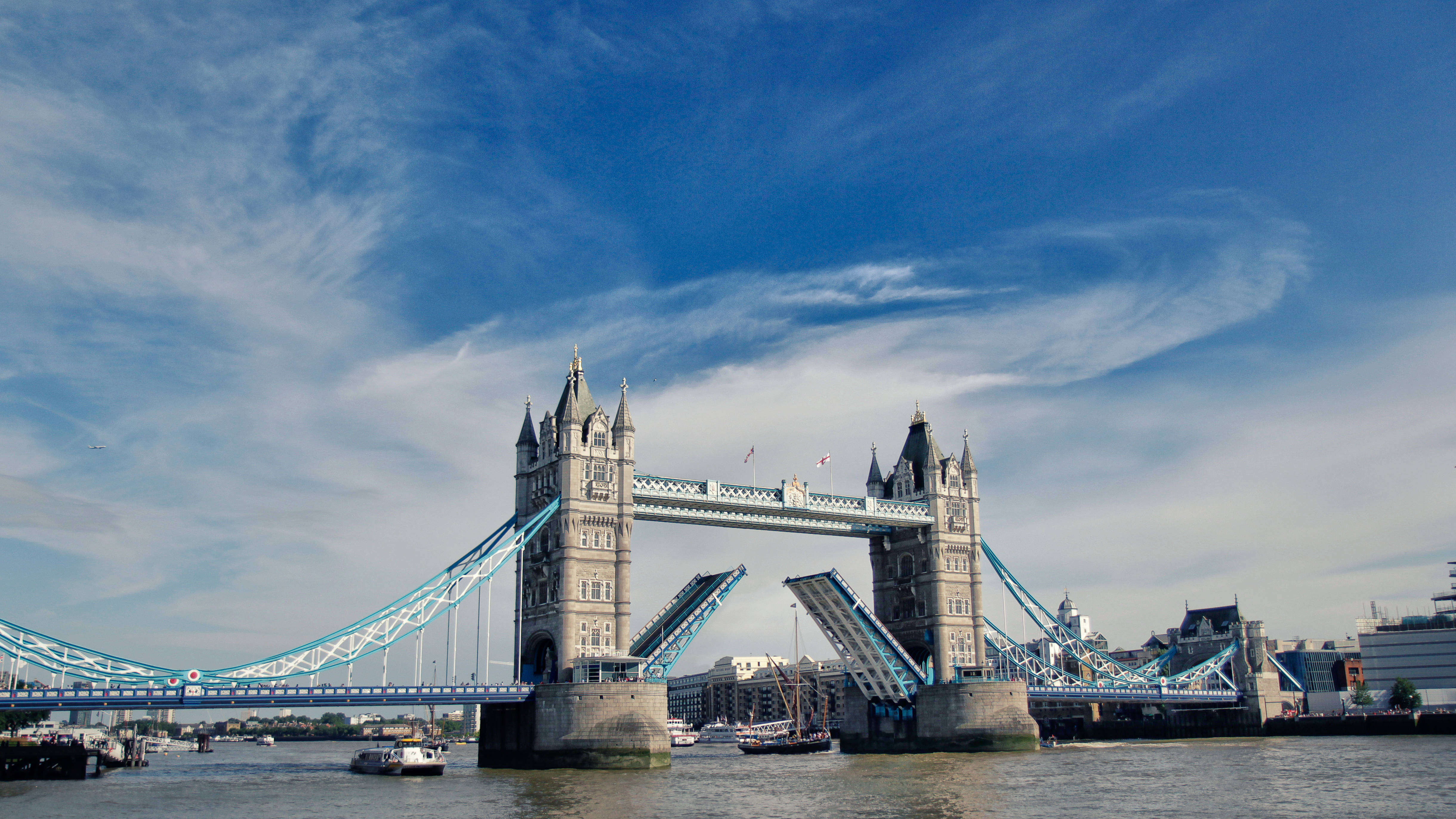 Lukket Tower Bridge i London Bakgrunner