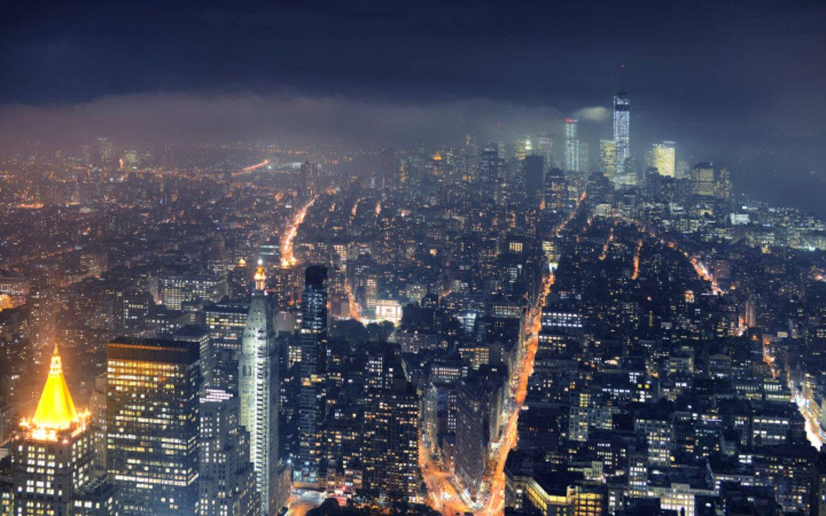 MacBook Pro Gotham Cityscape Bakgrunner