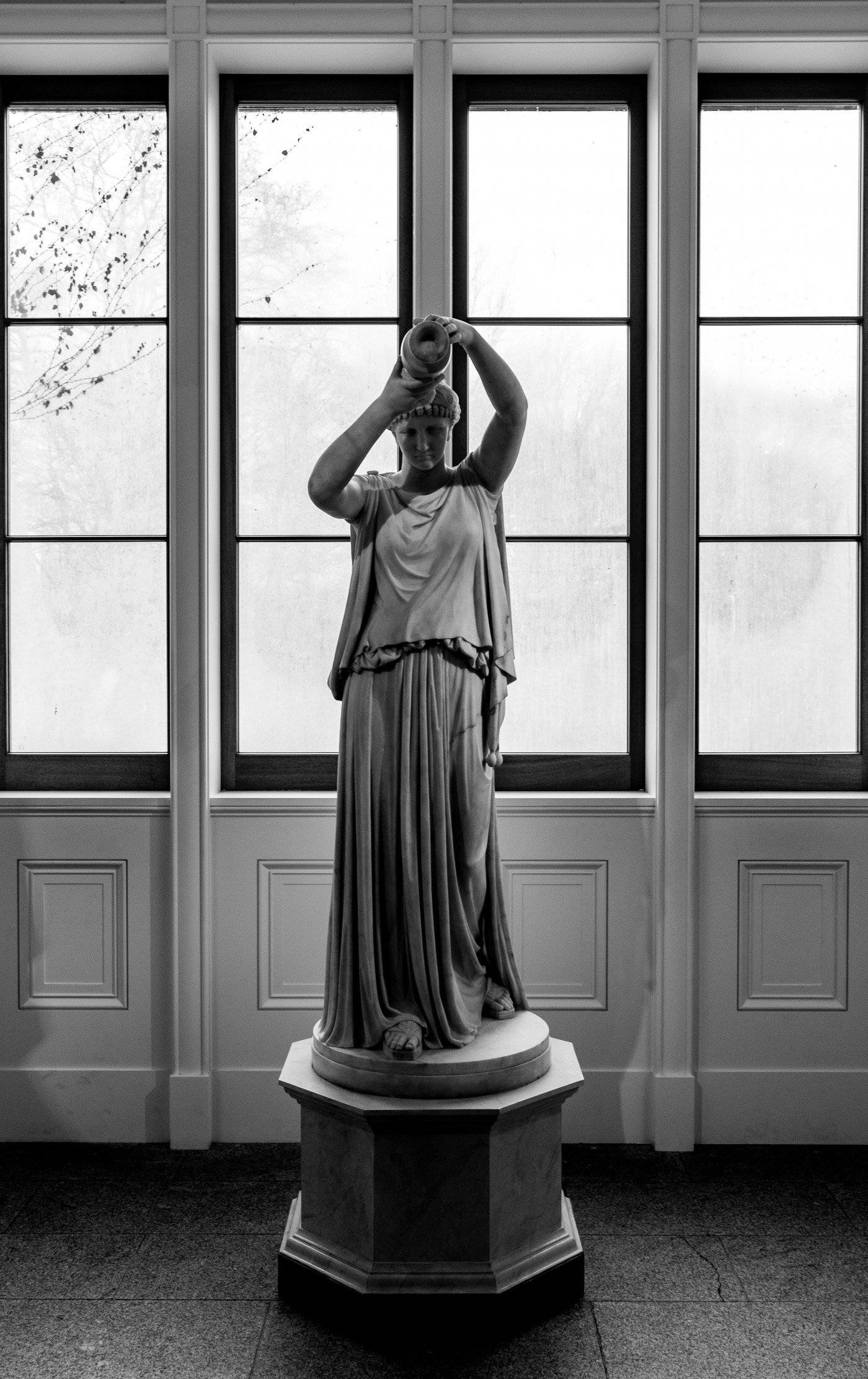 Majestetisk gresk statue av Antigone Bakgrunner
