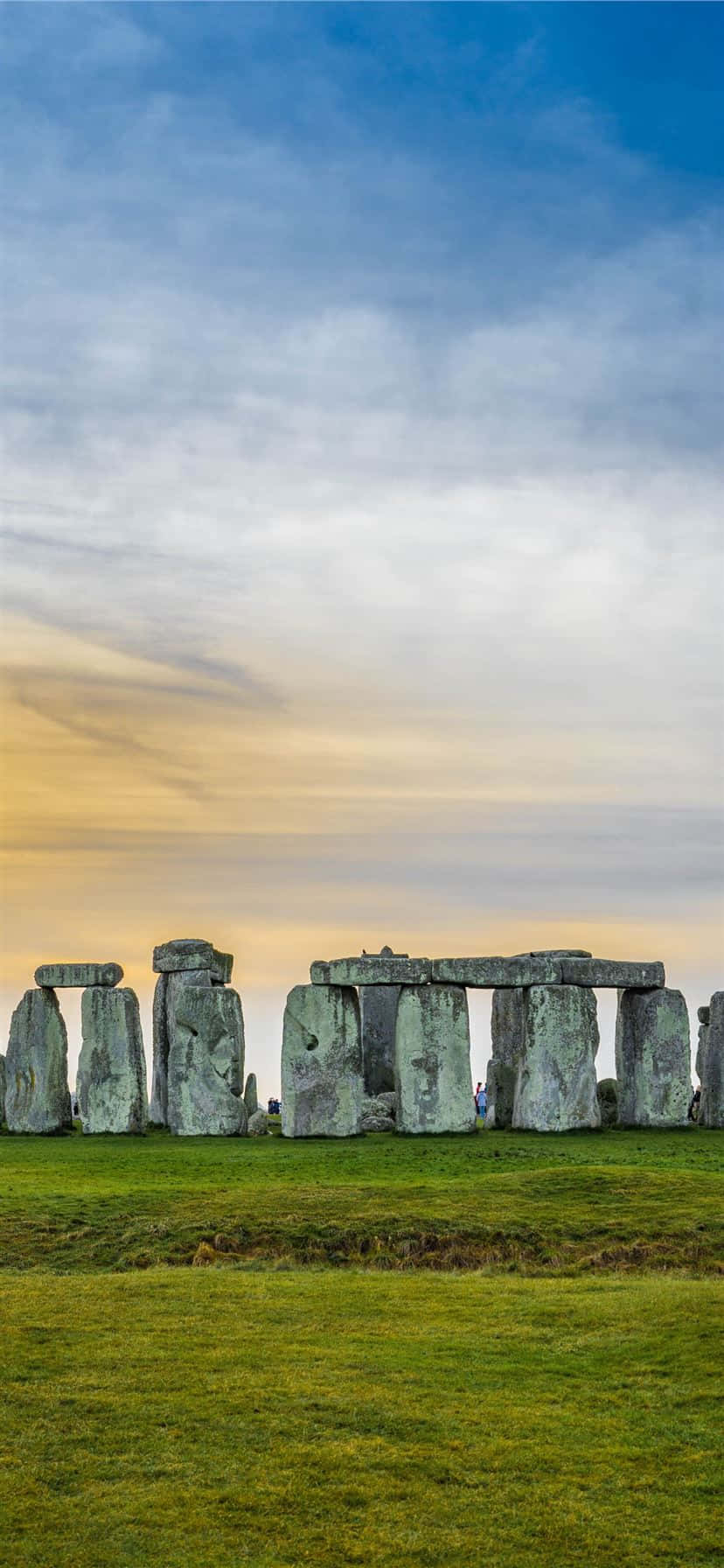 Majestetisk utsikt over Stonehenge ved solnedgang Bakgrunner