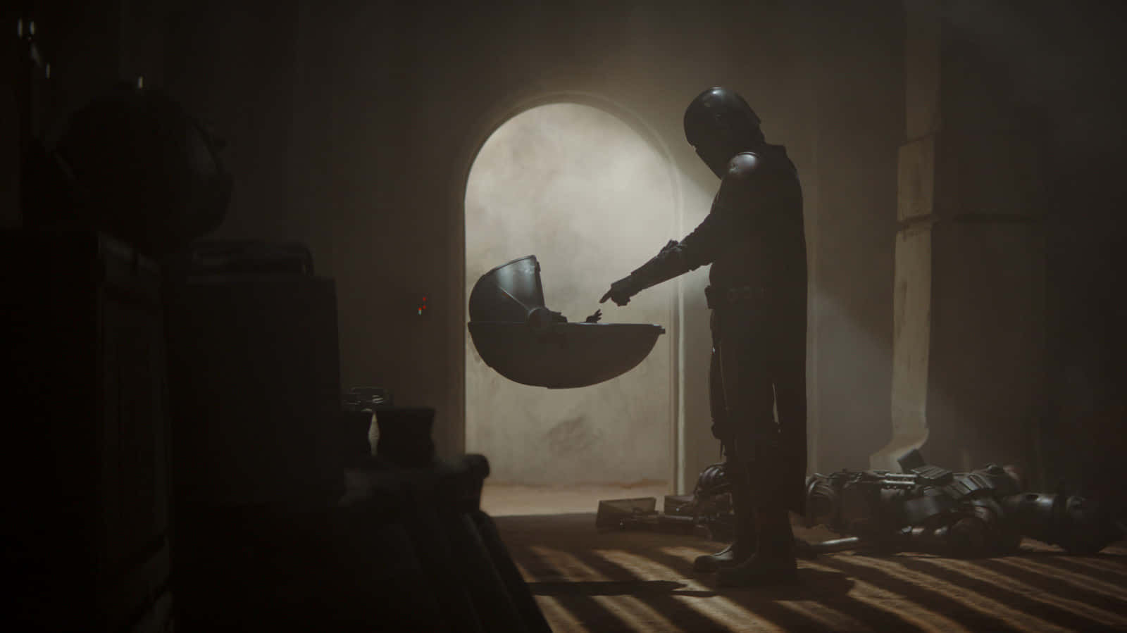 Mandalorian Yoda som leker i et rom Bakgrunner