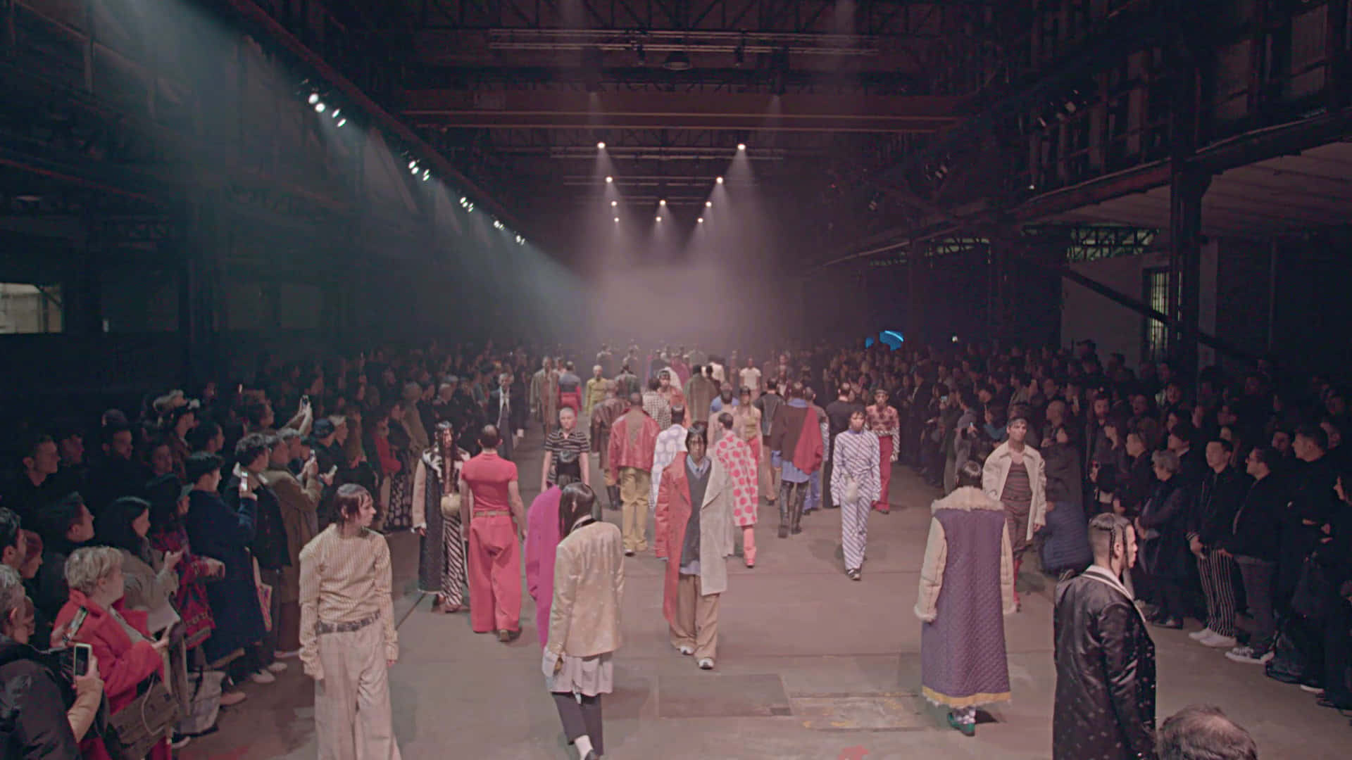 Marni Herrekolleksjon under Milan Fashion Week Bakgrunner