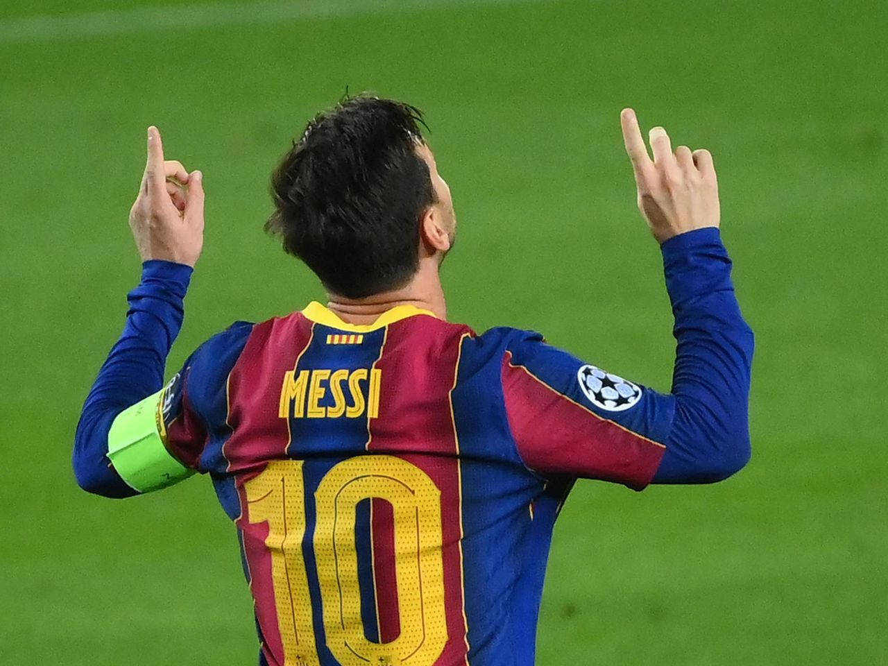 Messi 2021 peker oppover Bakgrunner