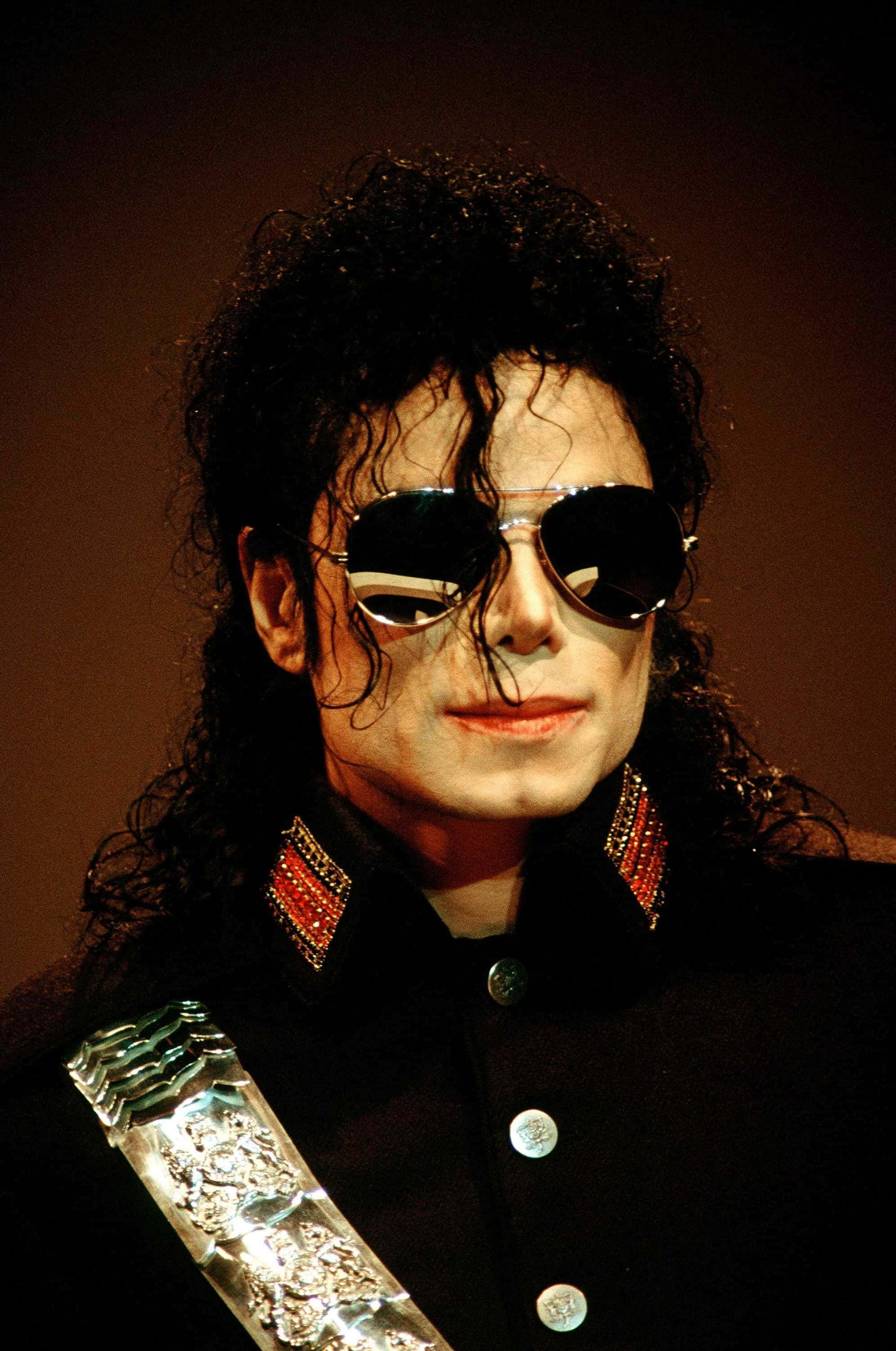 Michael Jackson ikonisk positur under opptreden i 1991 Bakgrunner
