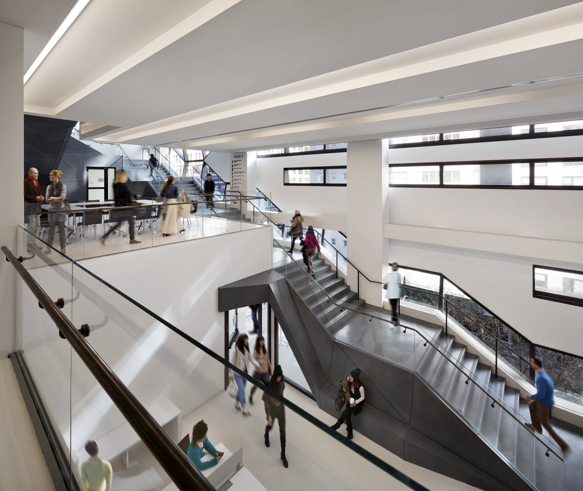 Moderne interiørdesign ved The New School Bakgrunner