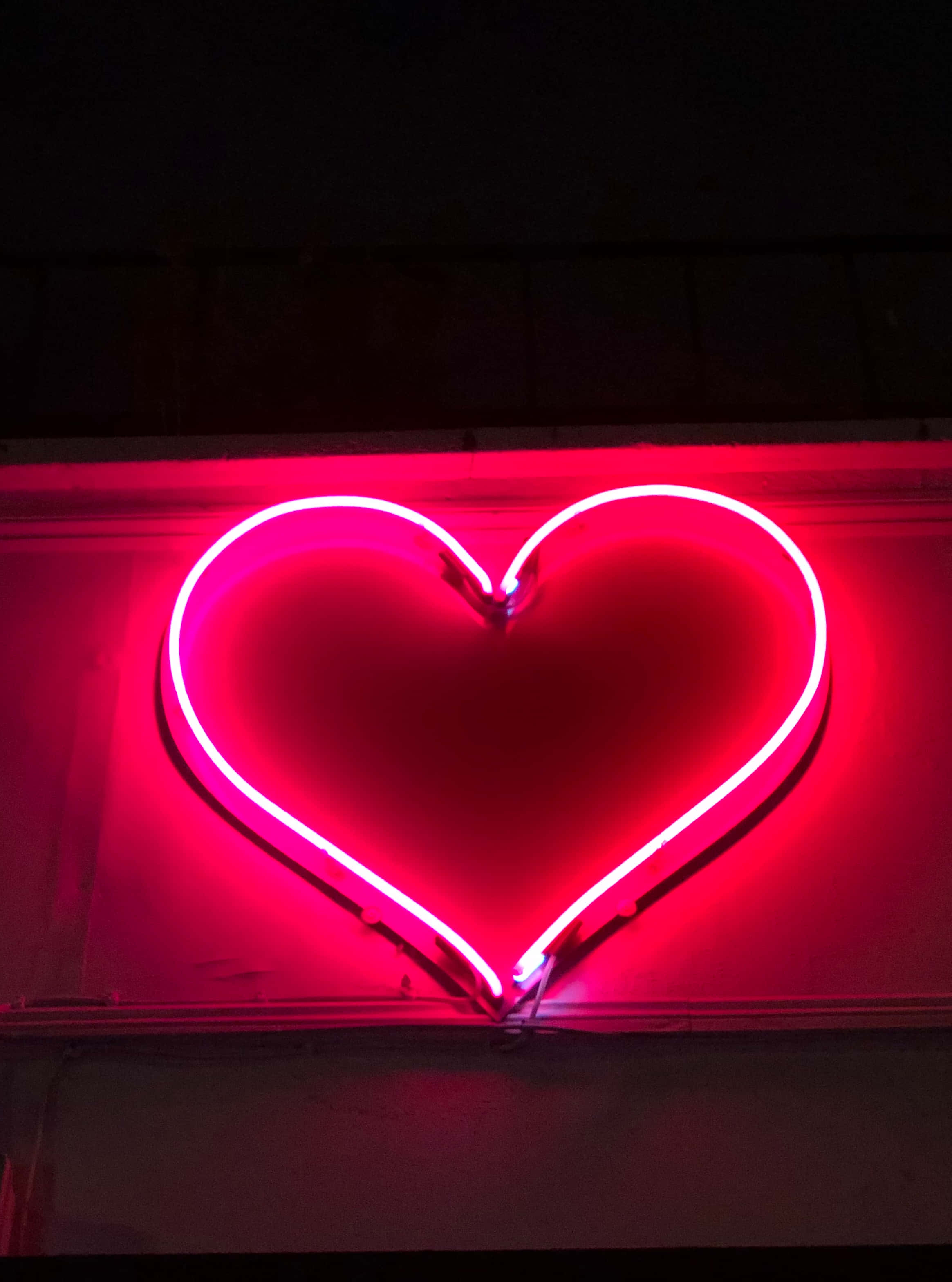 Neon rosa hjerte PFP Bakgrunner