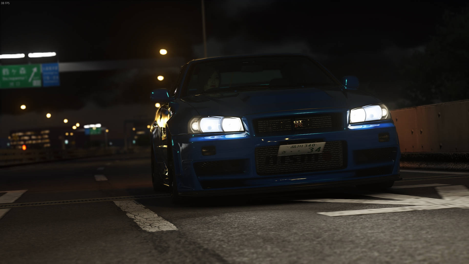 Nissan Skyline GTR R34 på motorvei Bakgrunner