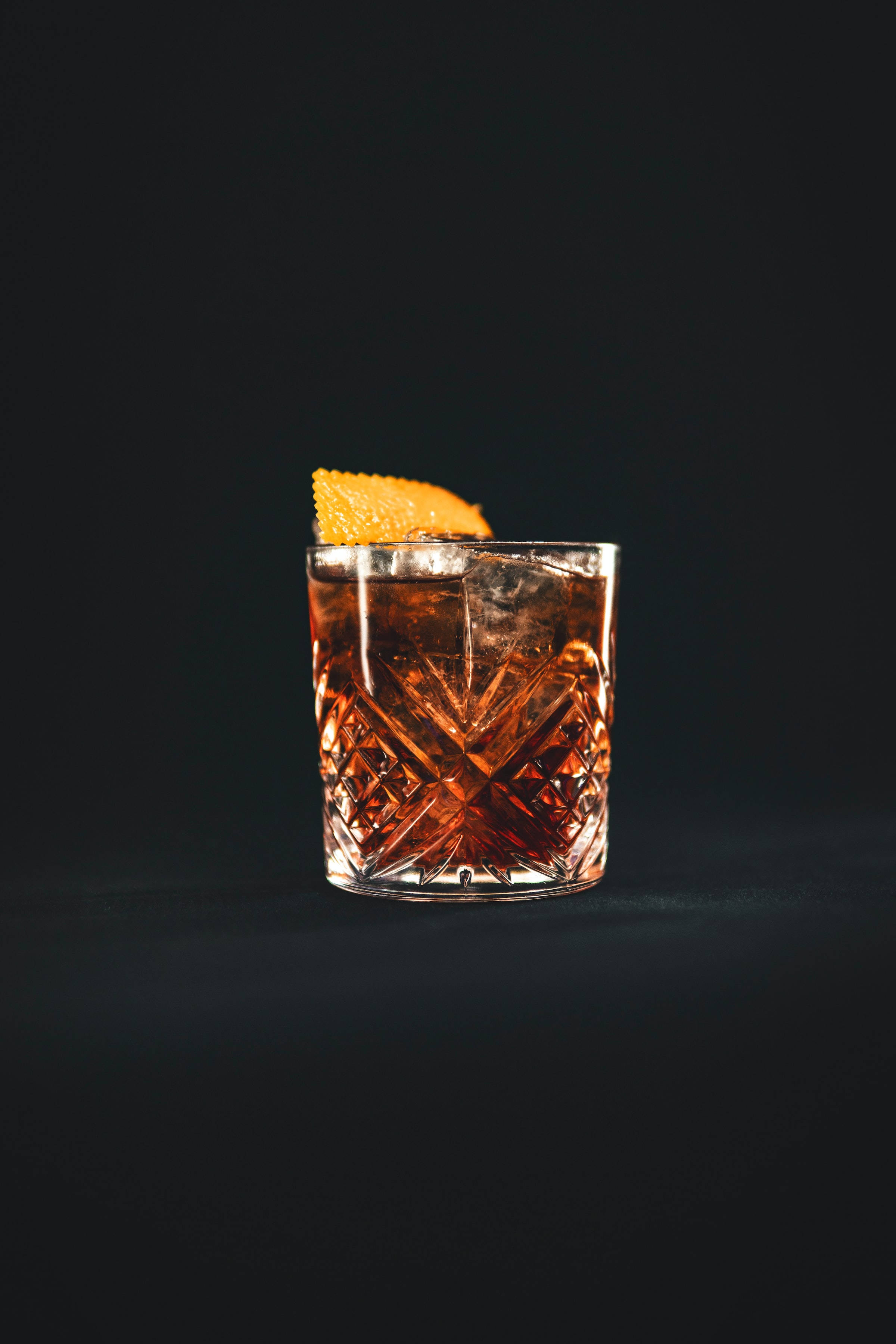 Nyt de Subtile Notene av Bourbon Whisky Bakgrunner