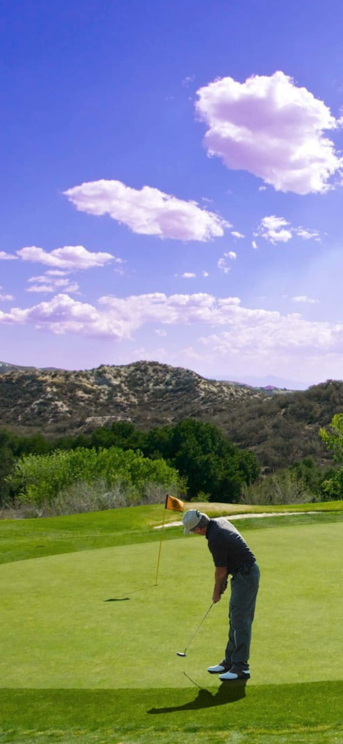 Nyt den rolige takten på den vakre golfbanen mens du bruker iPhone X! Bakgrunner