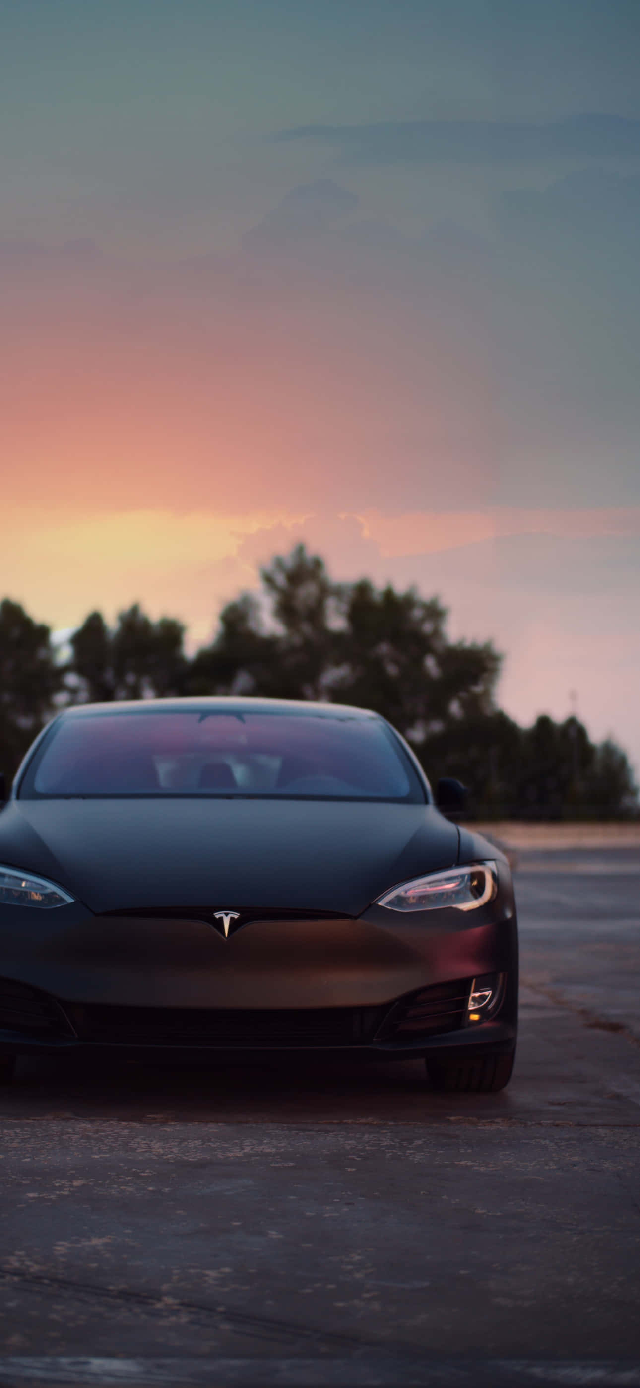 Nyt en trådløs verden med Tesla iPhone. Bakgrunner