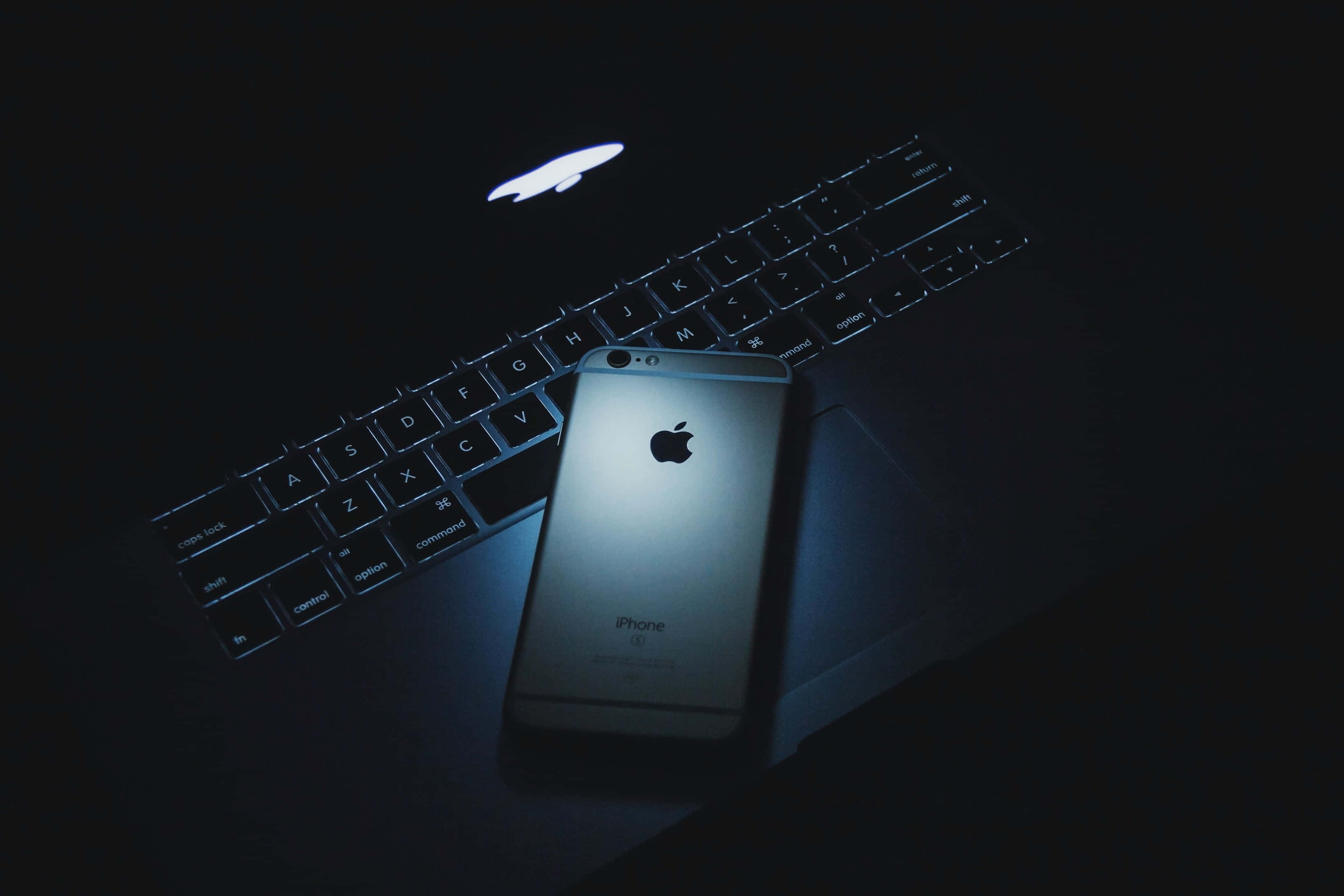 Nyt komfortabel MacBook-bruk Bakgrunner