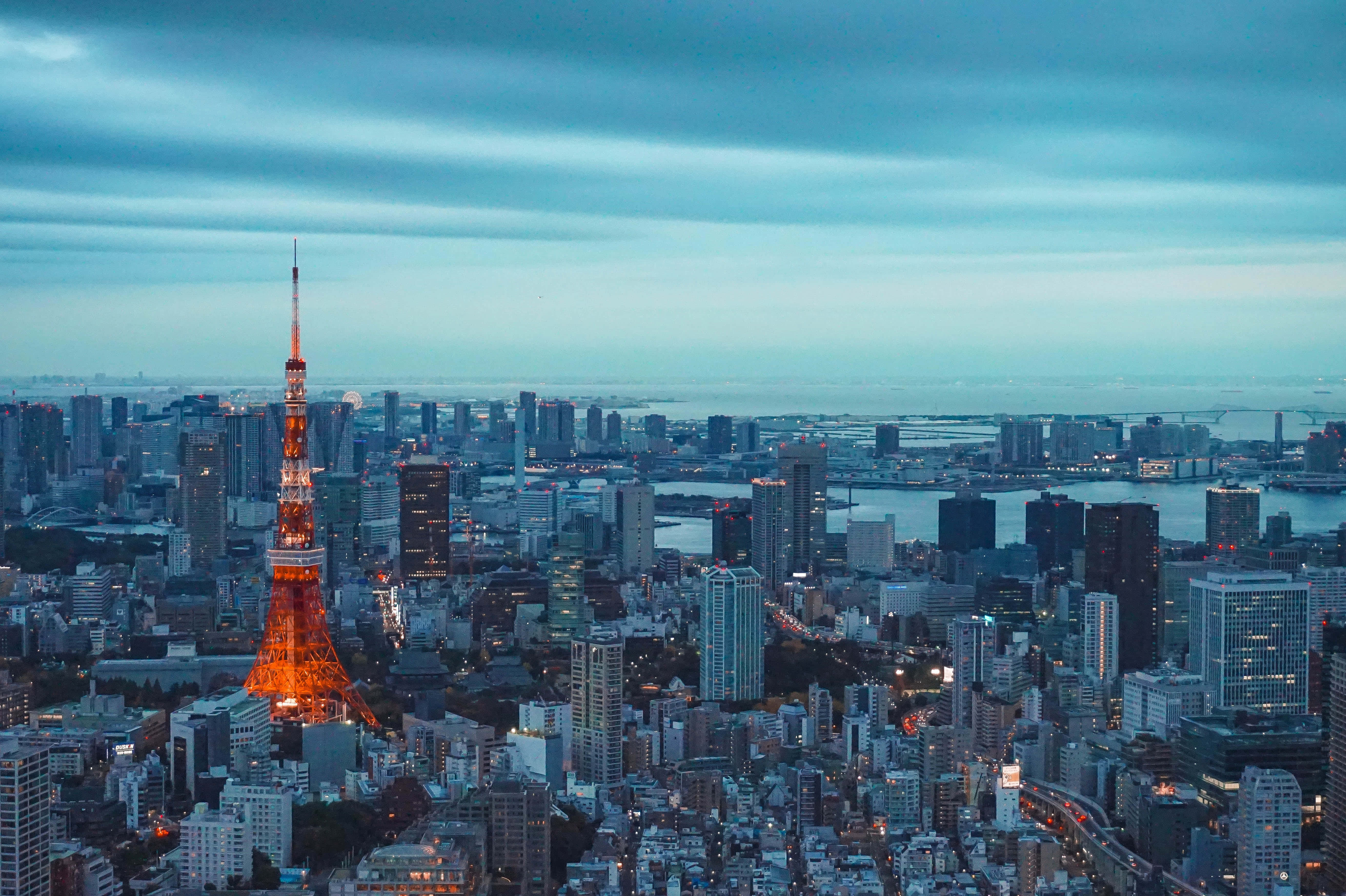 Omfattende utsikt over Tokyo by i Japan Bakgrunner