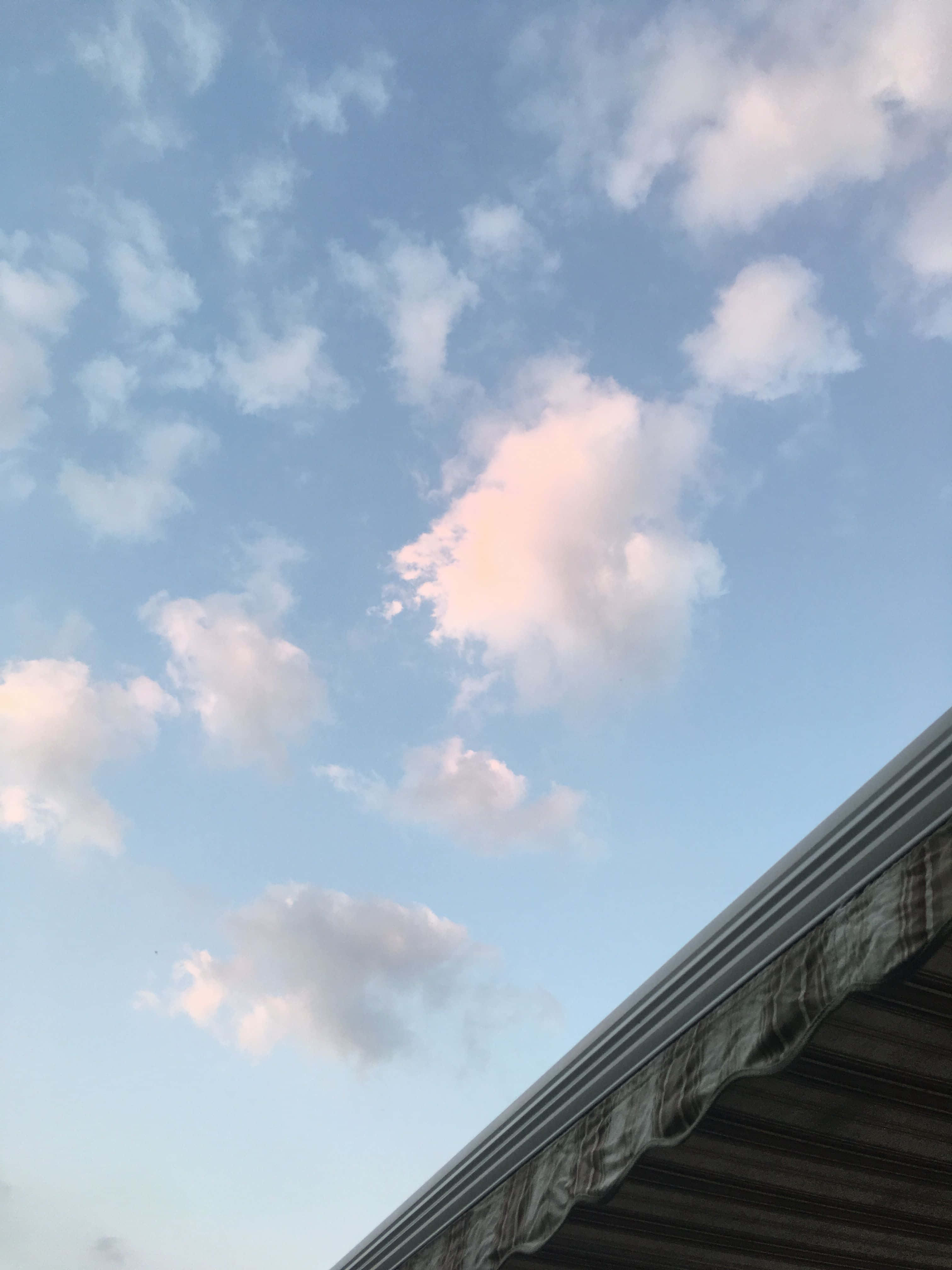 Oppdag himmelens skjønnhet med Aesthetic Sky. Bakgrunner