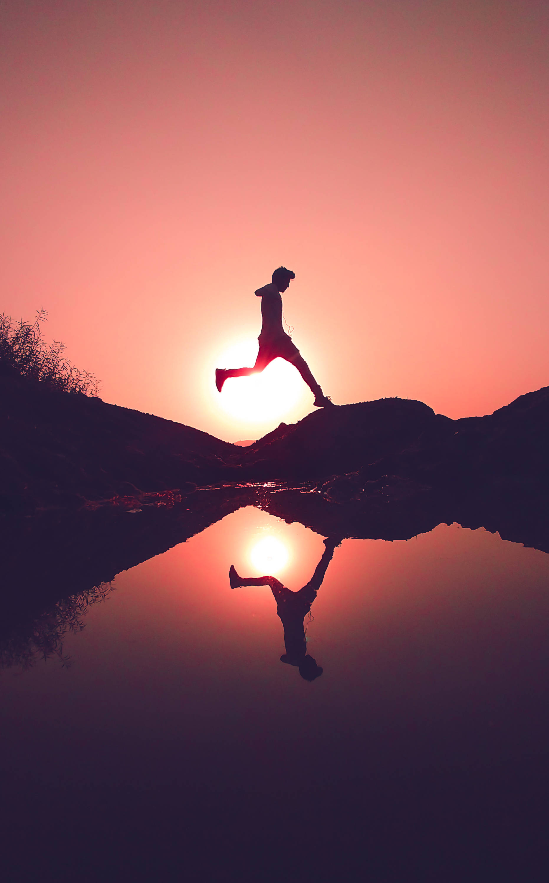 Parkourmann ved solnedgang Bakgrunner