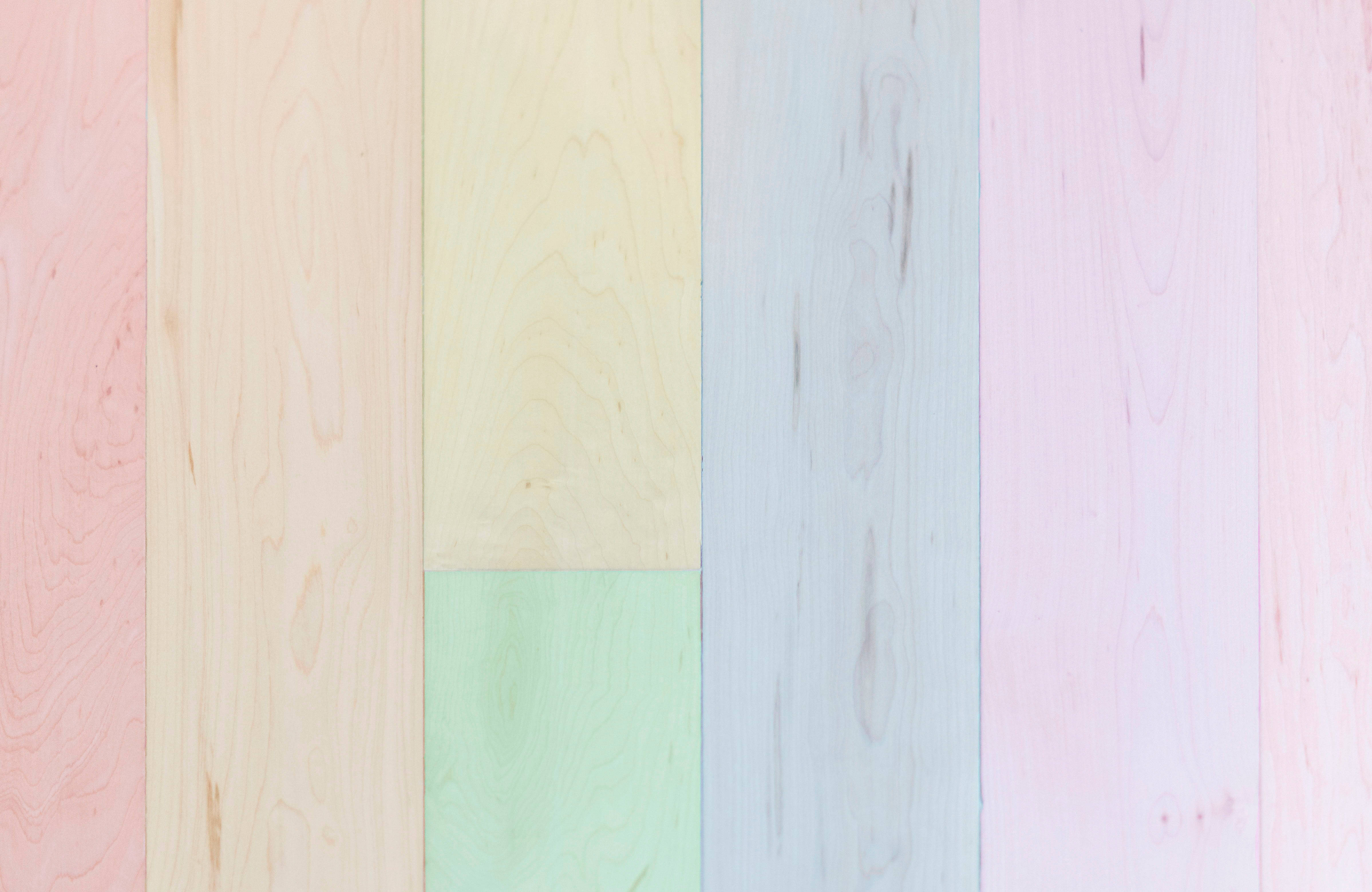 Pastell skrivebord med treplanke Bakgrunner