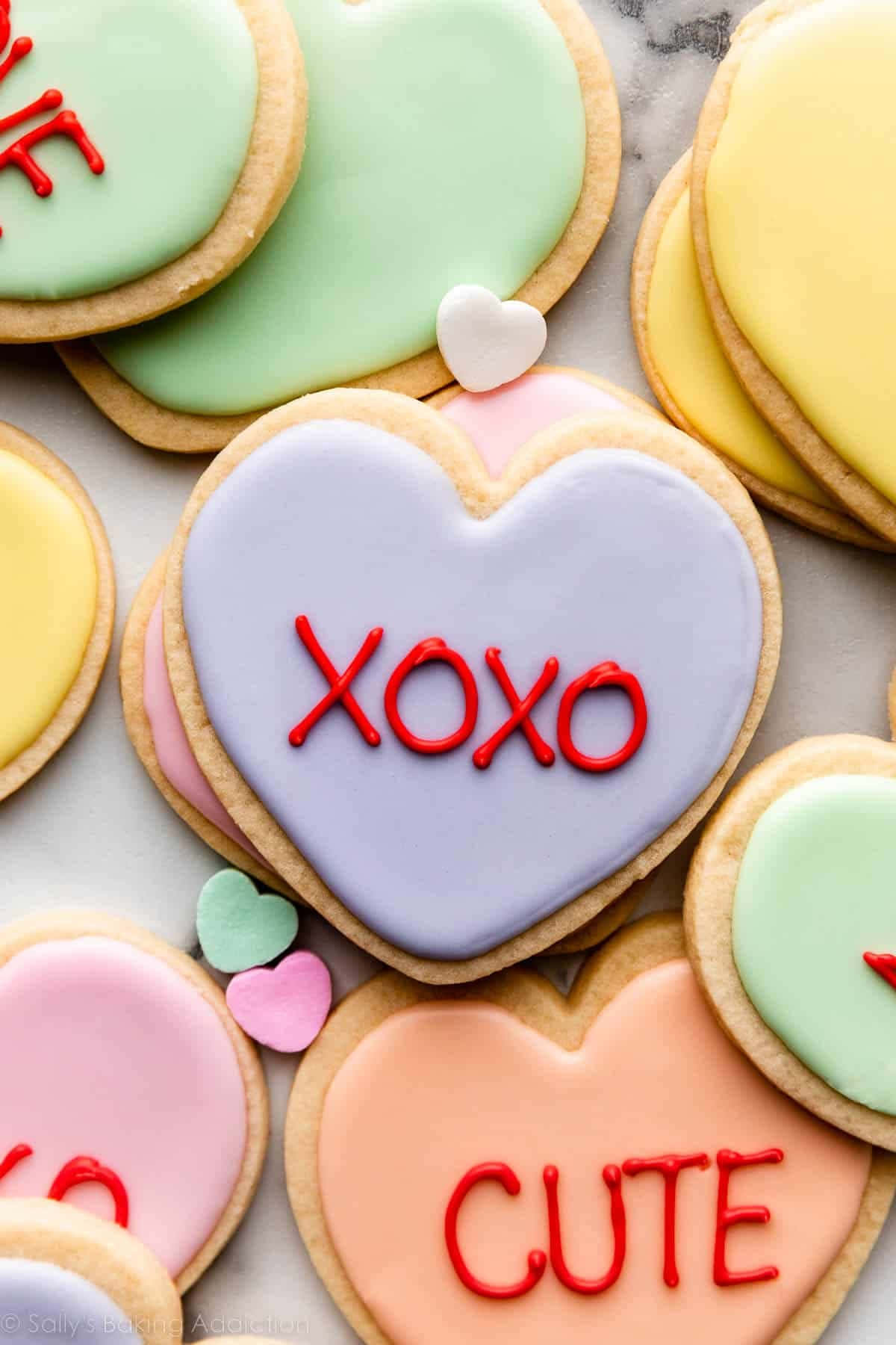 Pastellfargede hjertekjeks til Valentinsdagen Bakgrunner