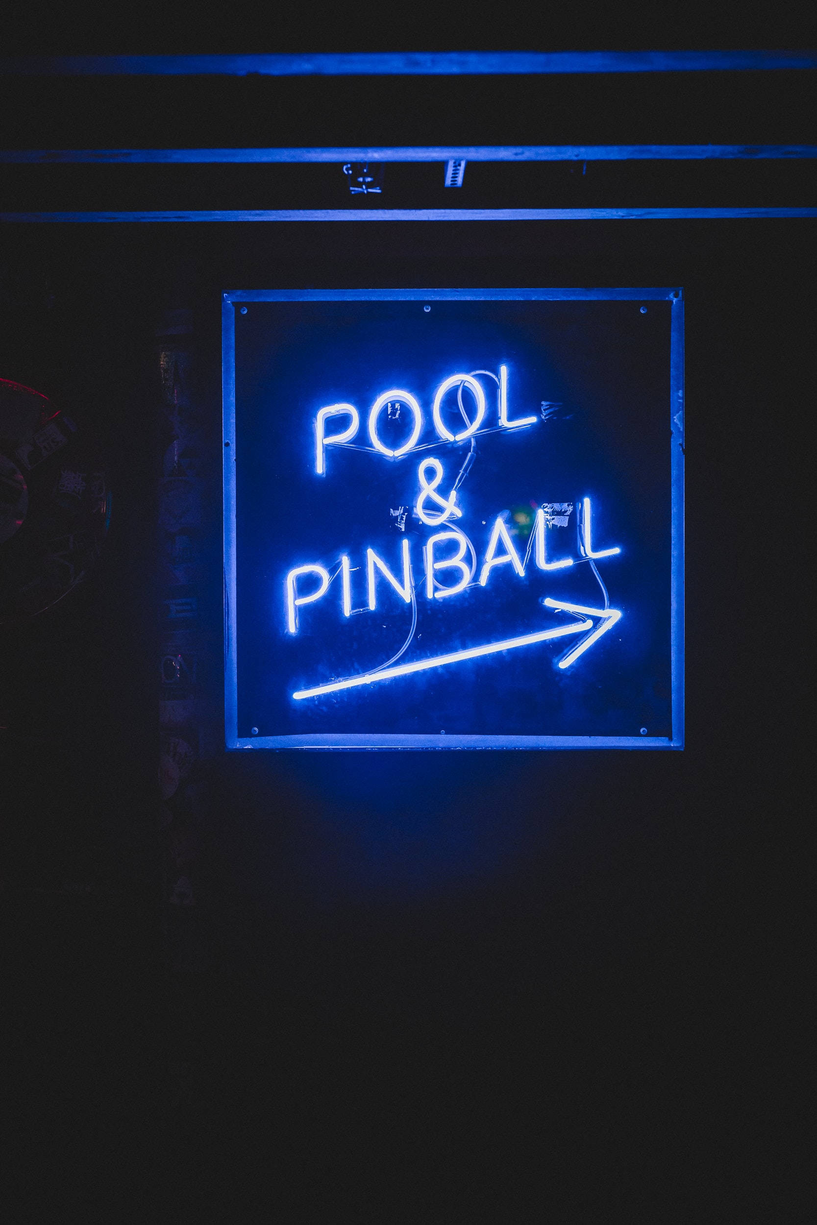 Pool & Pinball Neon Blå iPhone Bakgrunner