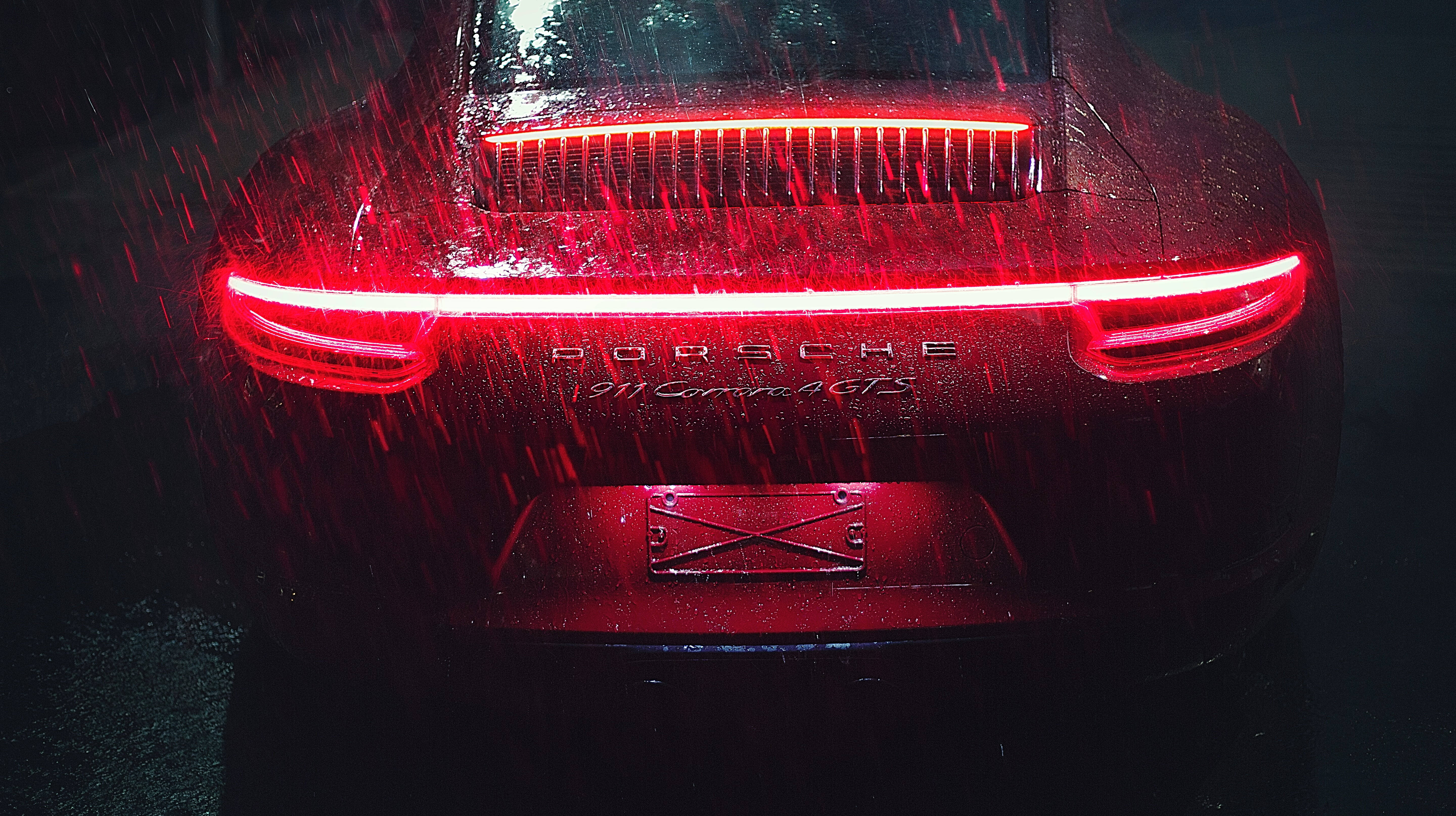 Porsche vakreste bil i regn Bakgrunner