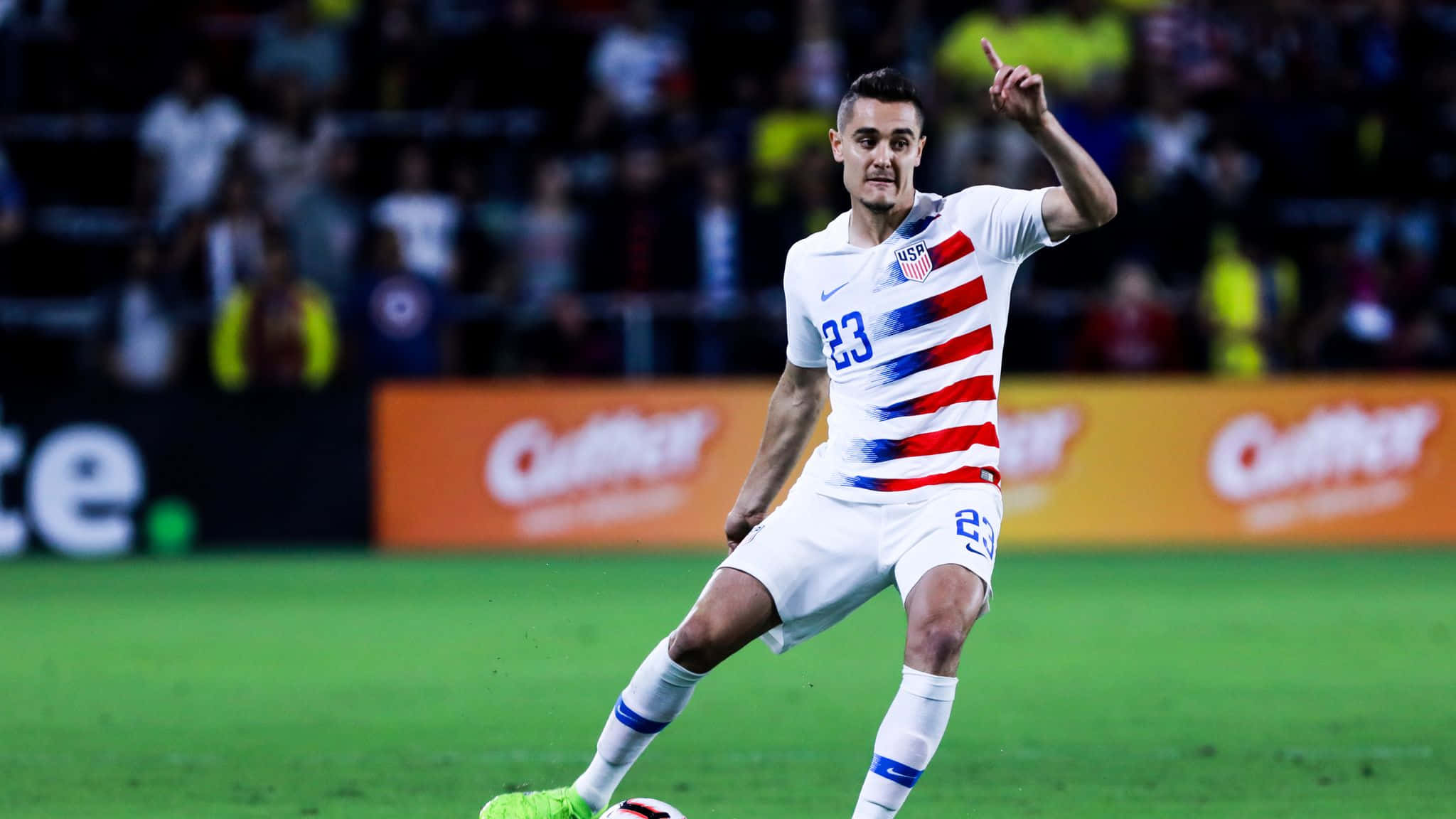 Profesjonell fotballspiller Aaron Long mot Ecuador Bakgrunner