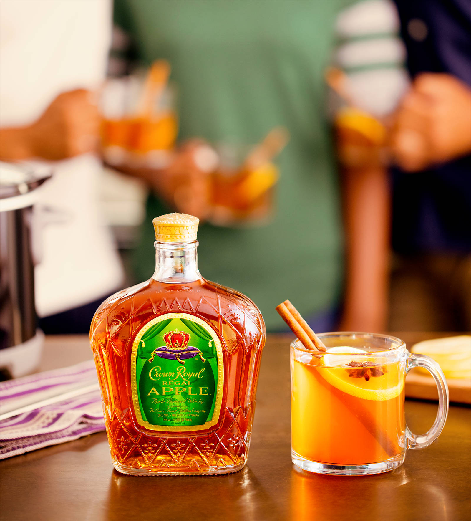 Regal Apple Whisky Bakgrunner