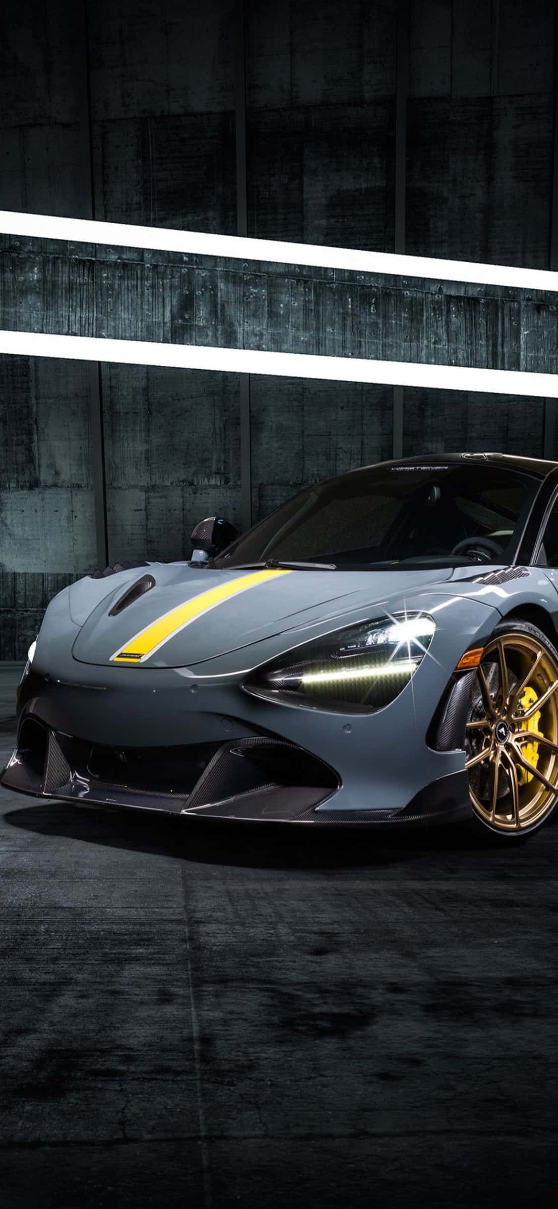 Reis i stil med en iPhone Xs og McLaren 720s Bakgrunner