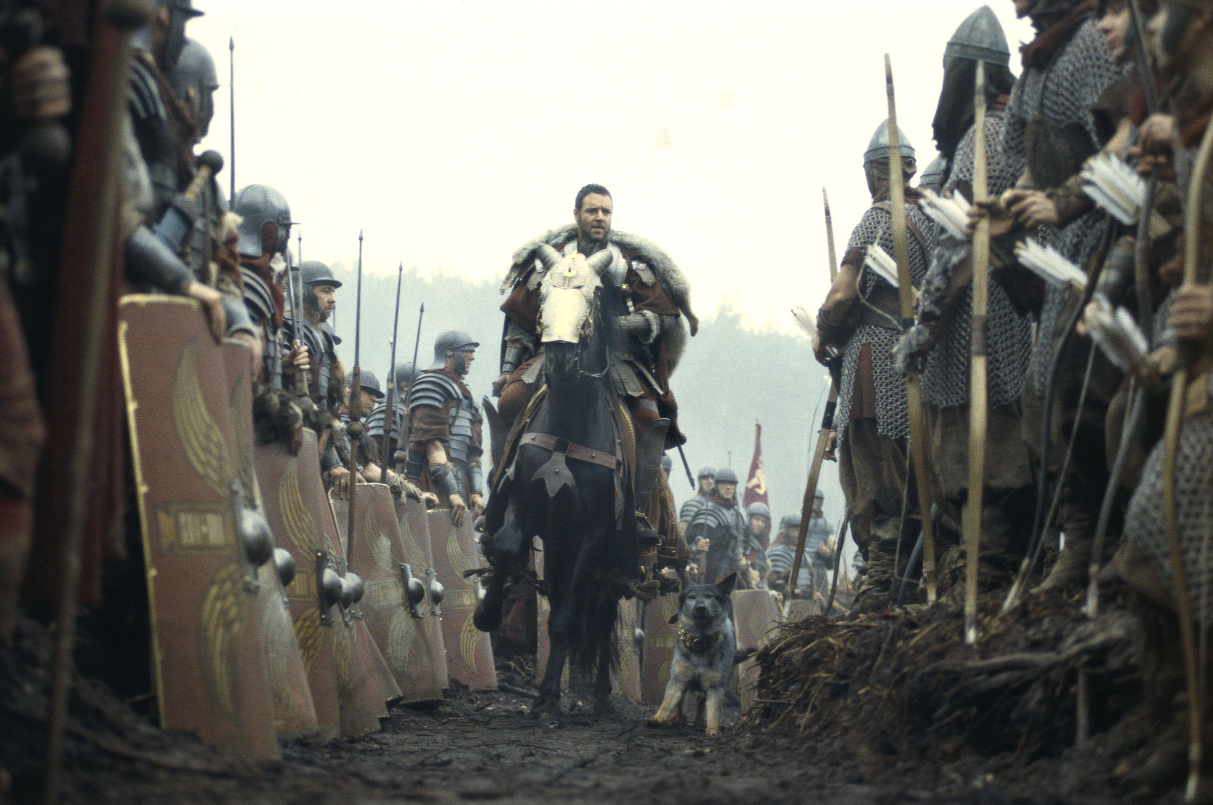 Russell Crowe Maximus Bakgrunner