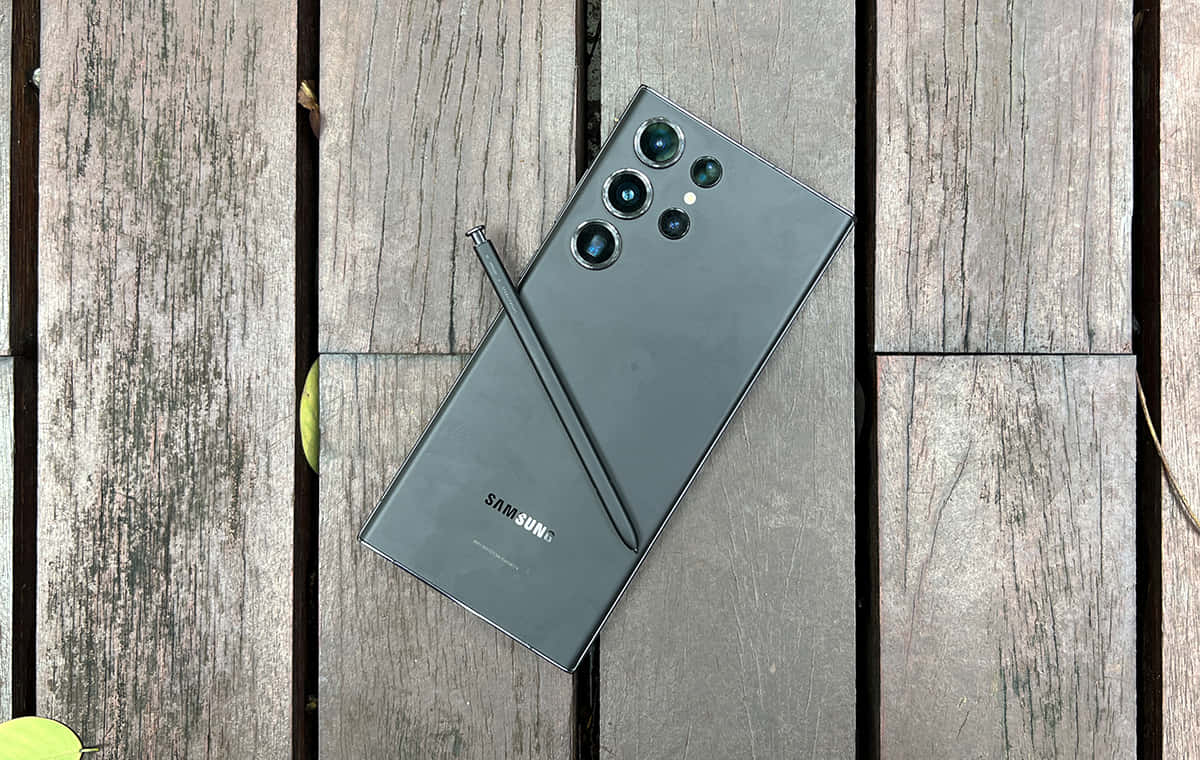 Samsung S23 Ultra på tredekk Bakgrunner