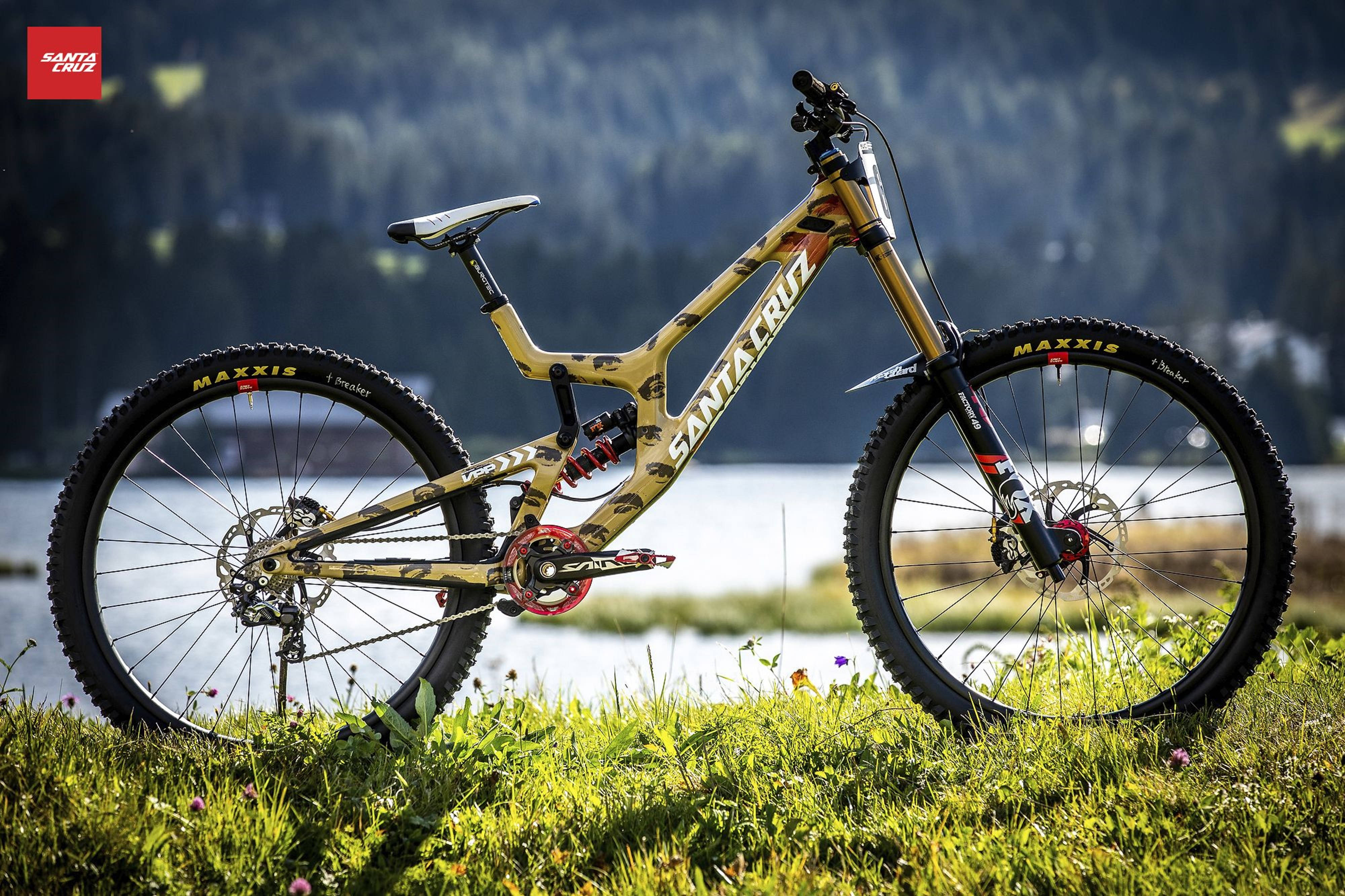 Santa Cruz V10 29 4K terrengsykkel Bakgrunner