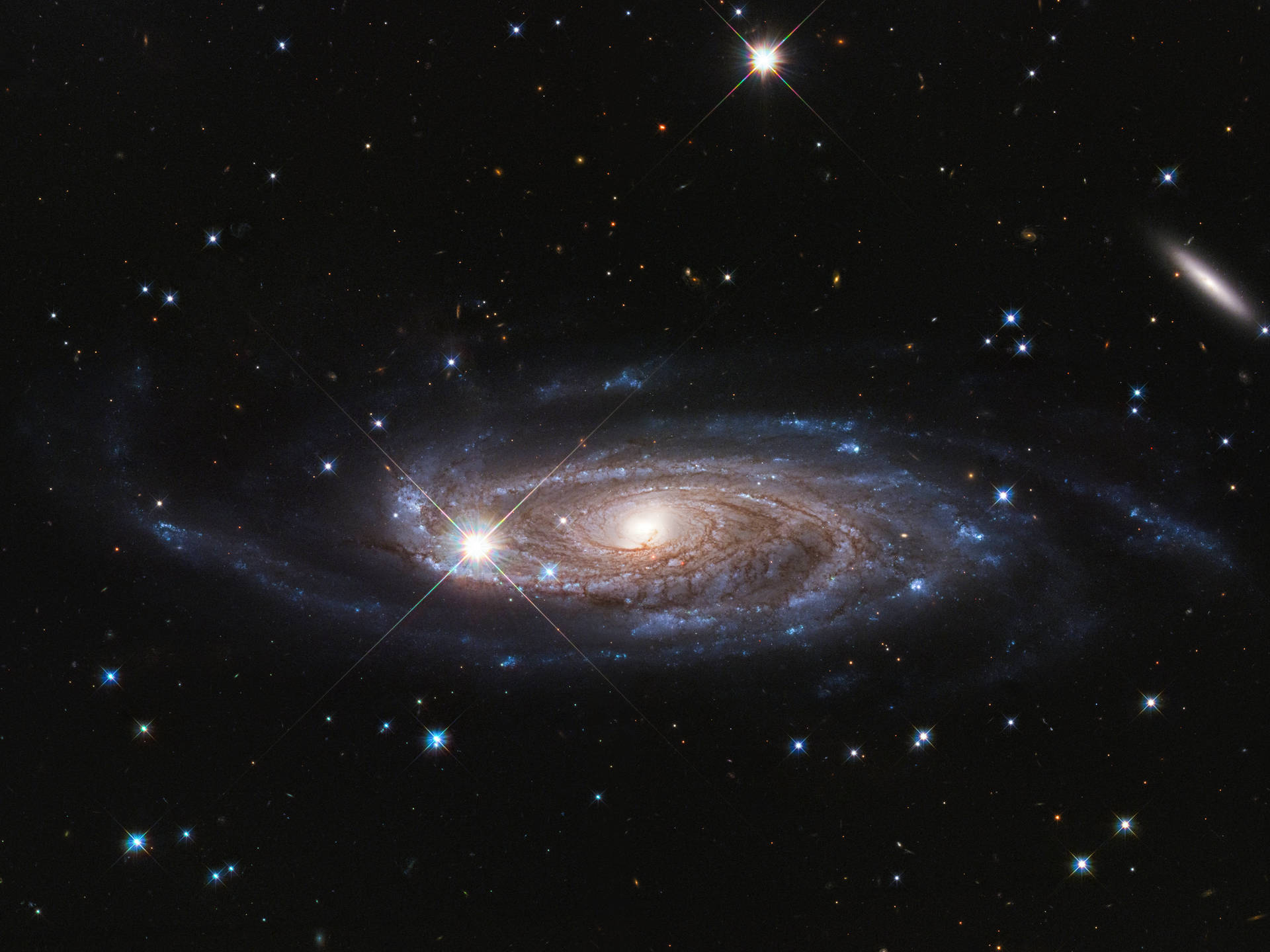 Kul bakgrunn av spiral Melkeveien i verdensrommet.