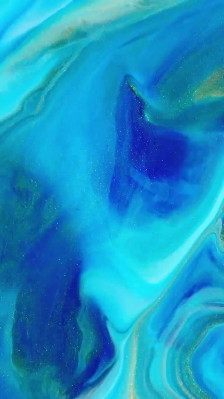 Sjekk ut det imponerende Luminous Blue-dekselet til iPhone 11 Bakgrunner