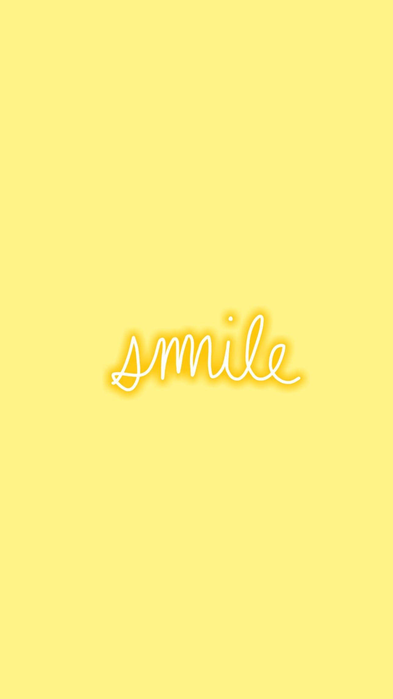 Smile Text Pastel Gul Estetikk Bakgrunner