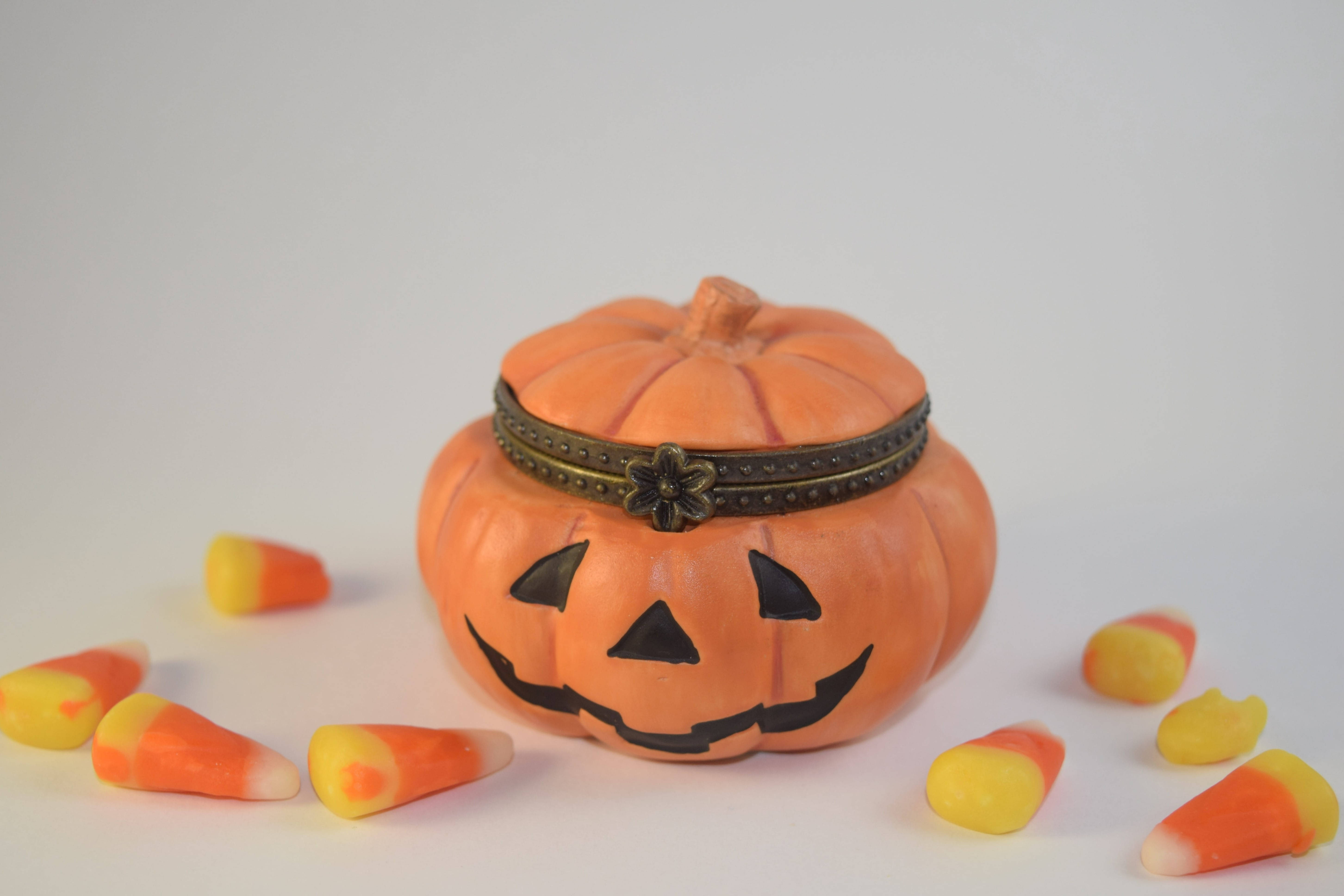 Søt Halloween-godterikrukke Bakgrunner