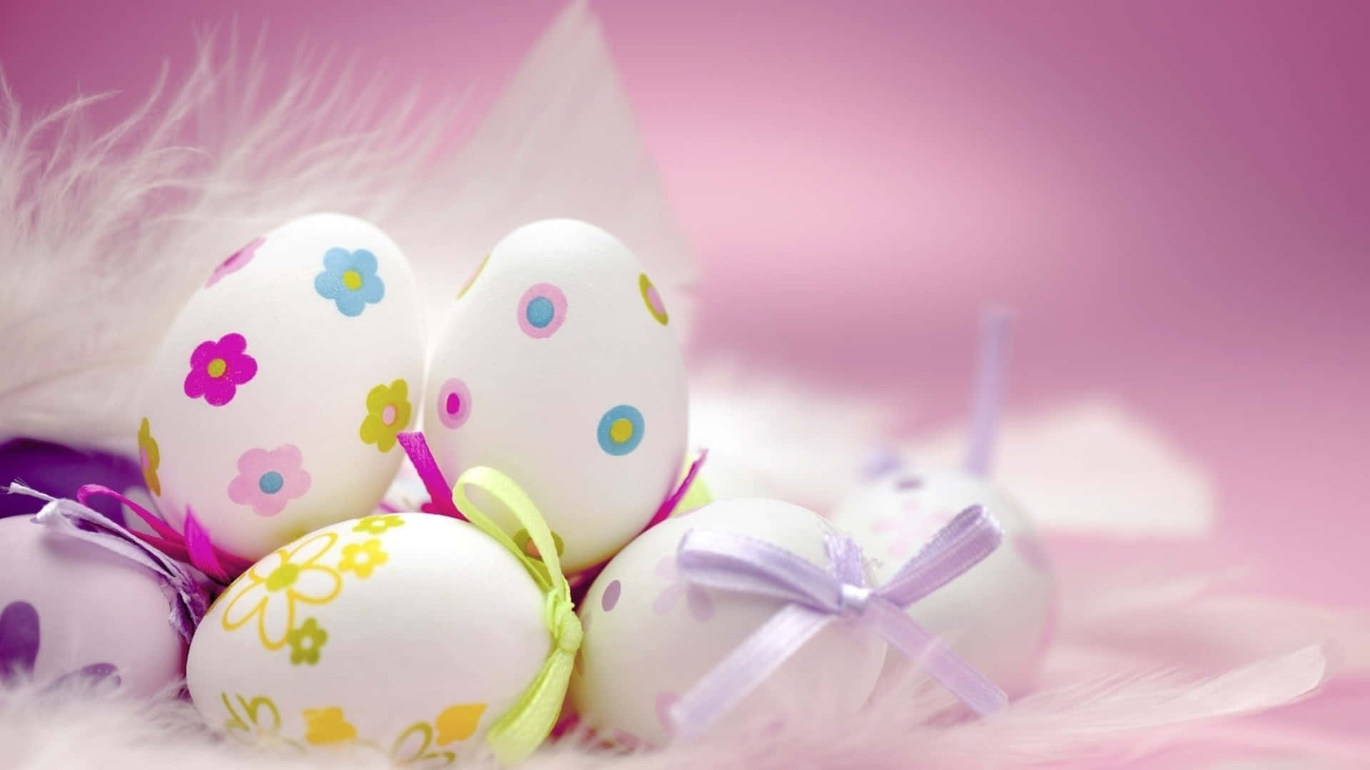 Søt påskehare med fargerike egg i en magisk hage Bakgrunner