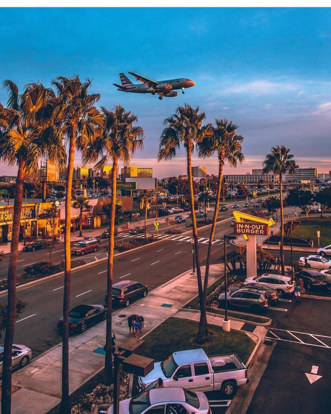 Solnedgang over Los Angeles International Airport (LAX) Bakgrunner