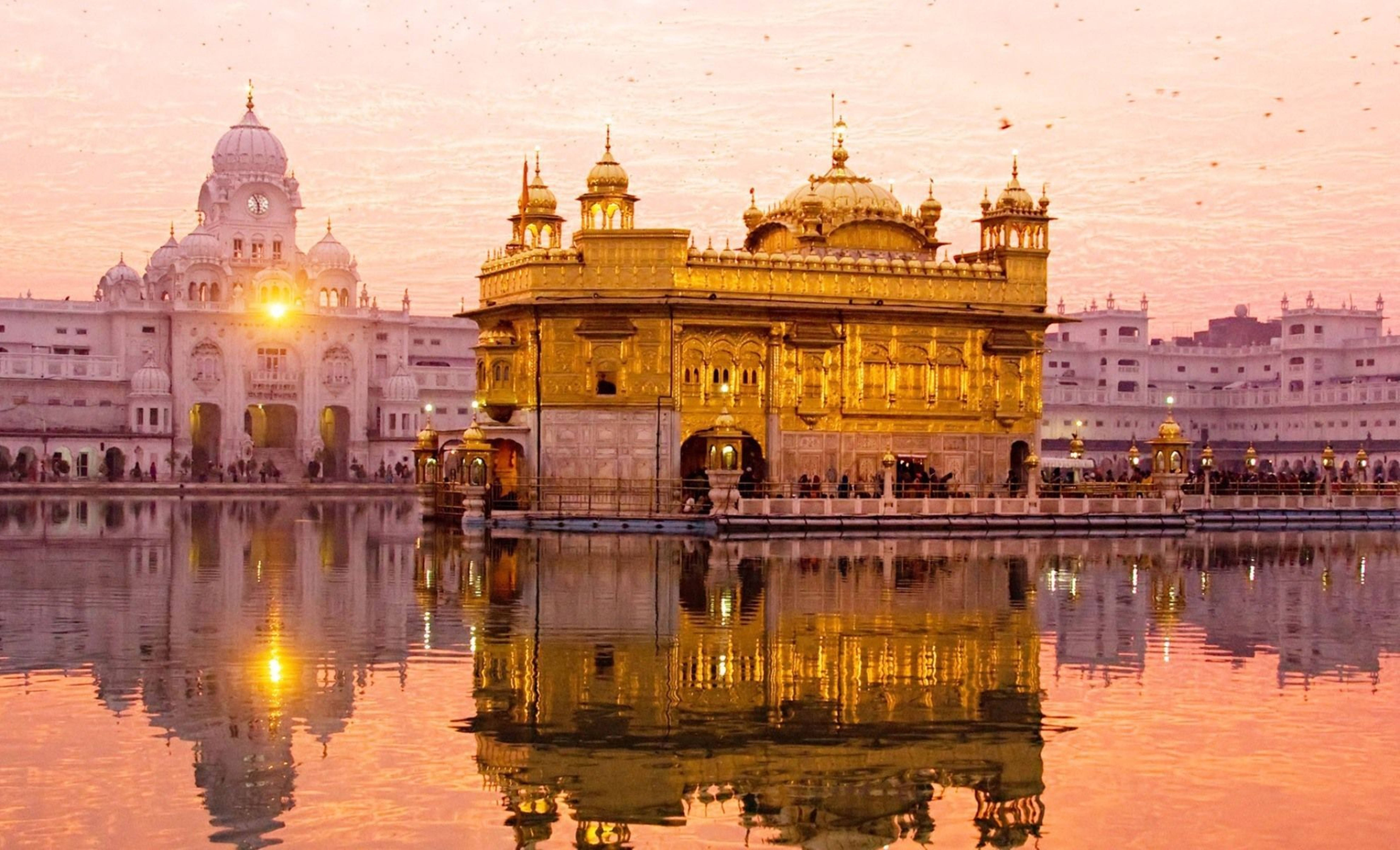 Solnedgang ved Amritsars Golden Temple HD Bakgrunner