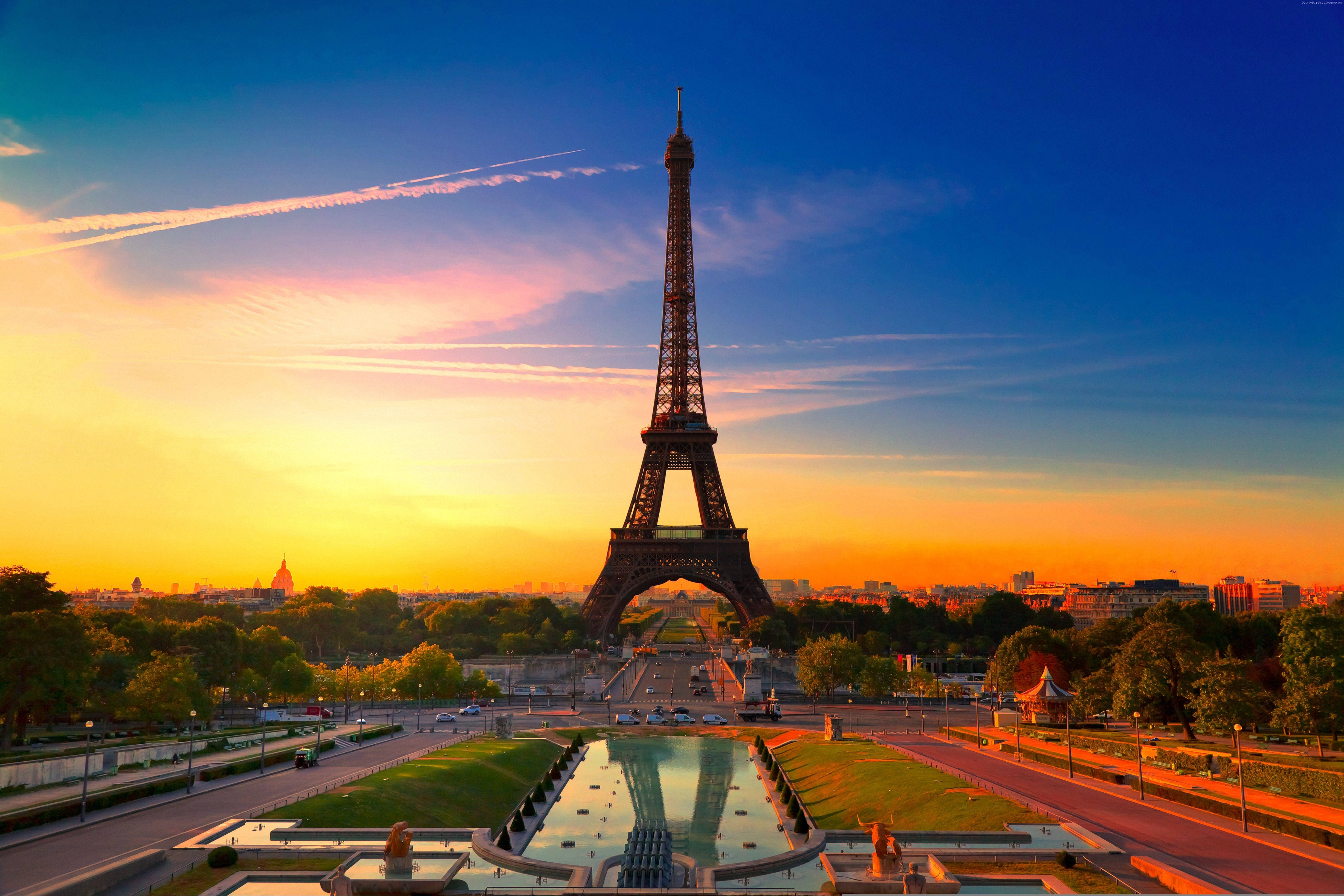Solnedgang ved Eiffeltårnet i Paris Bakgrunner