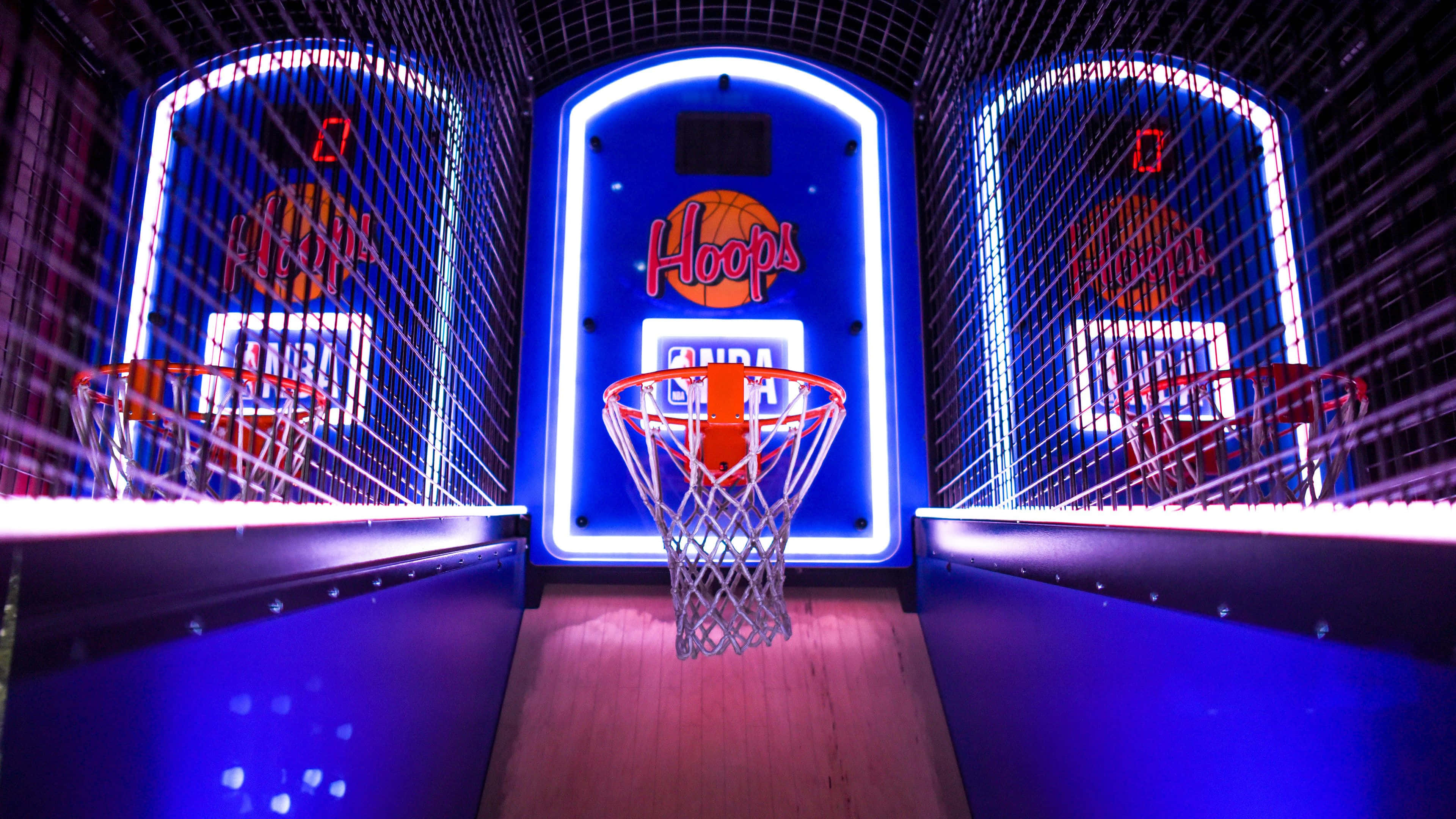 Spill deg frem med en 4K basketballbakgrunn Bakgrunner