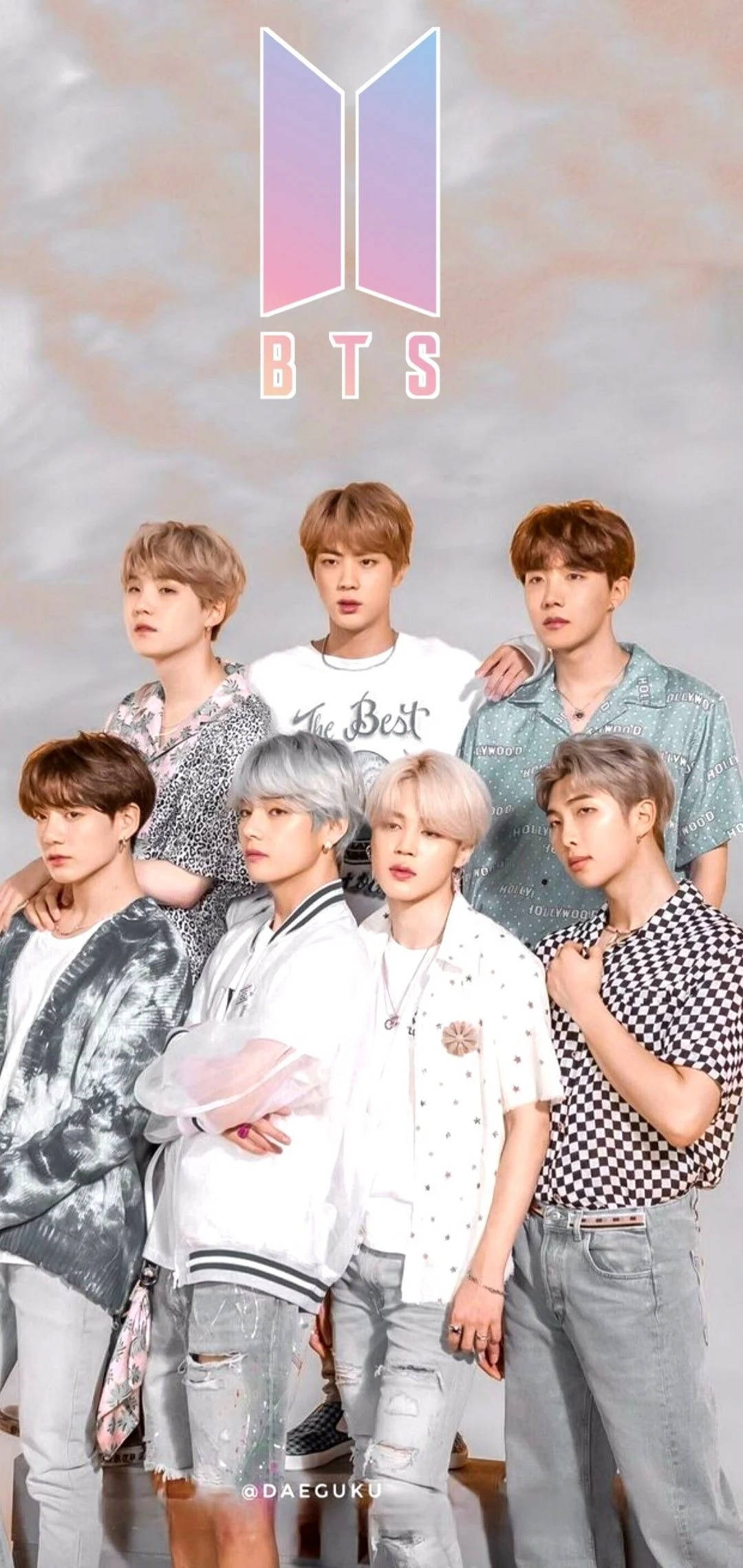 Søt BTS-gruppe som poserer under BTS-logo Bakgrunner
