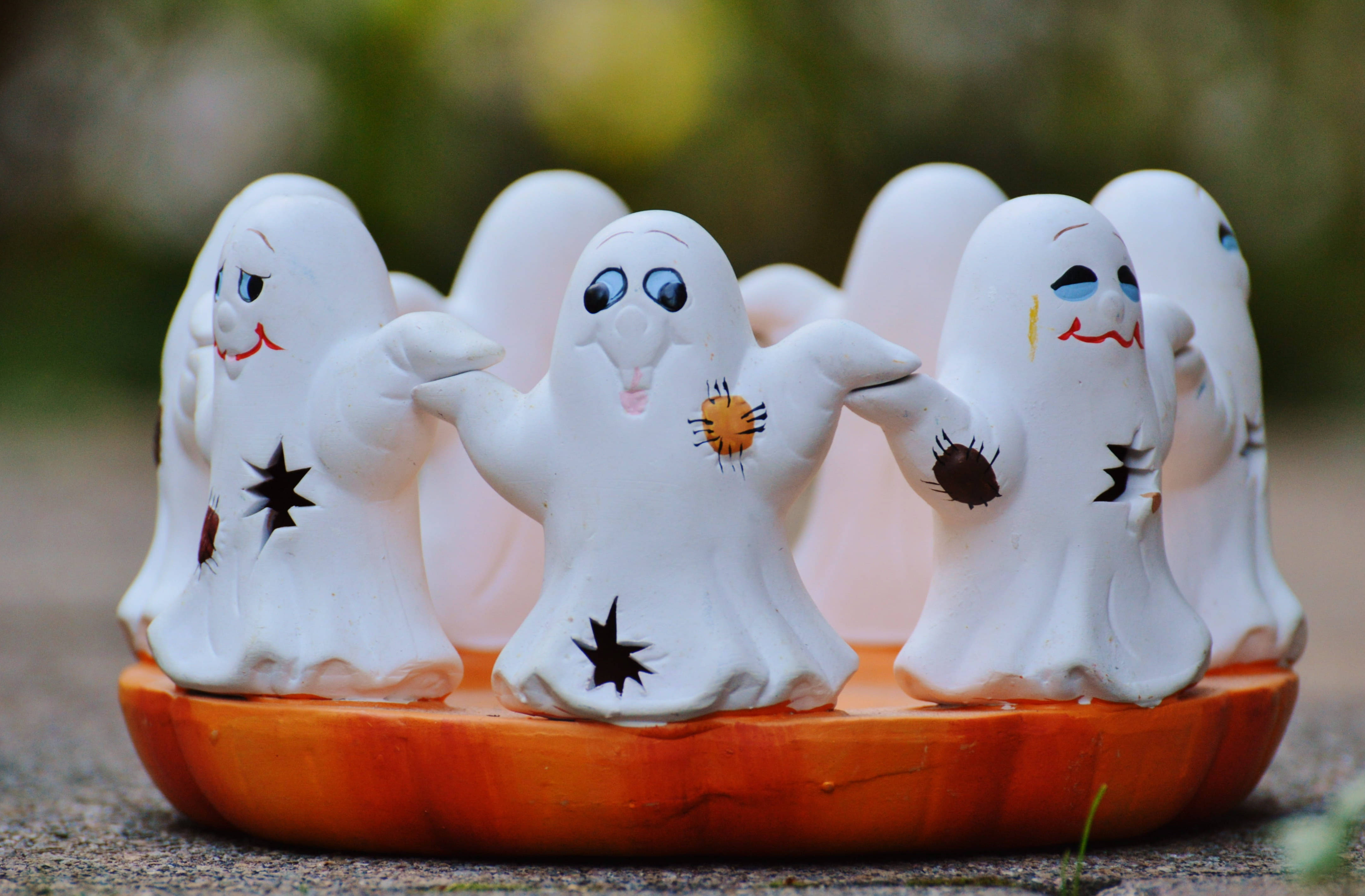 Søt Halloween-hvit spøkelsespynt Bakgrunner