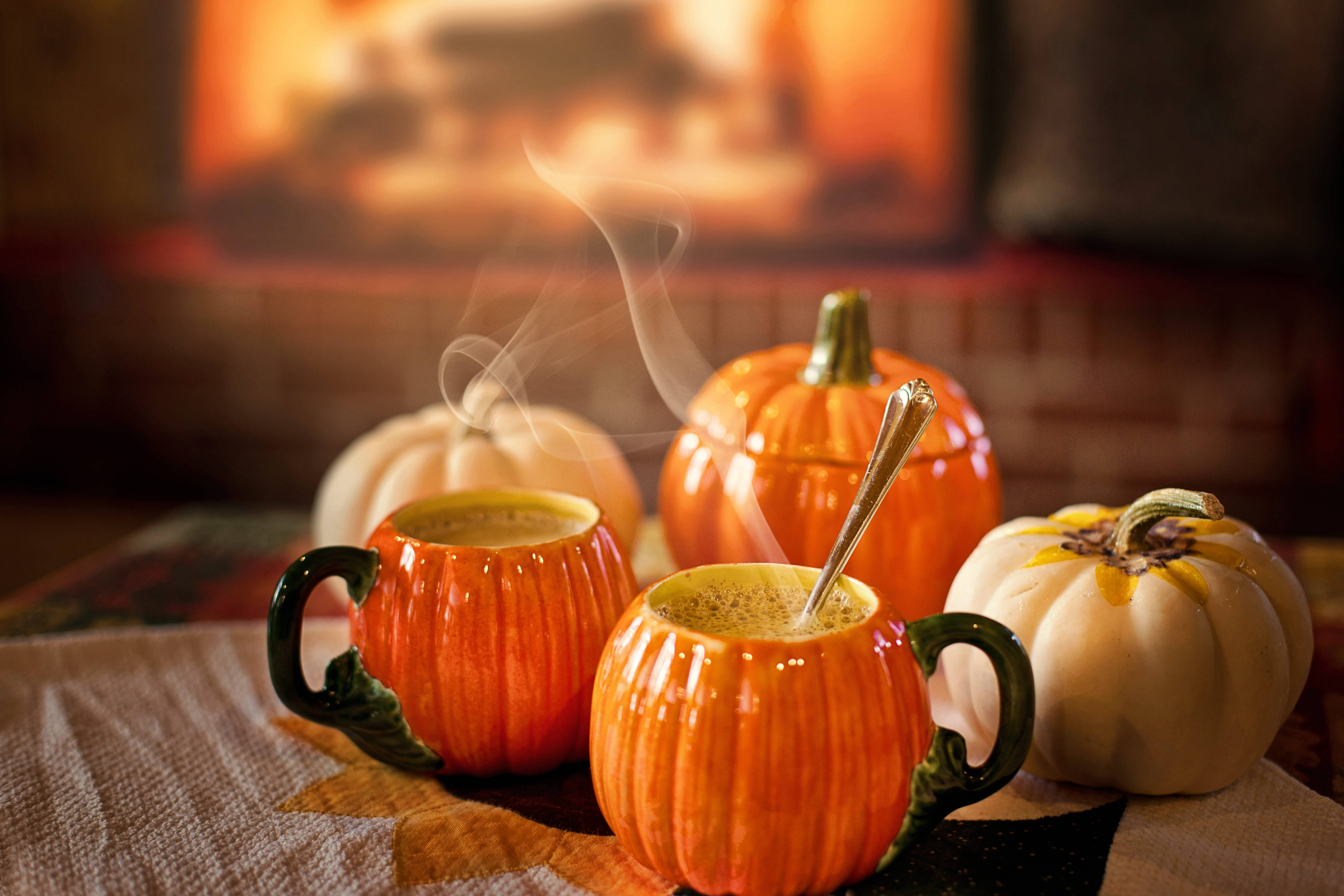 Søt Halloween-pumpkin latte Bakgrunner